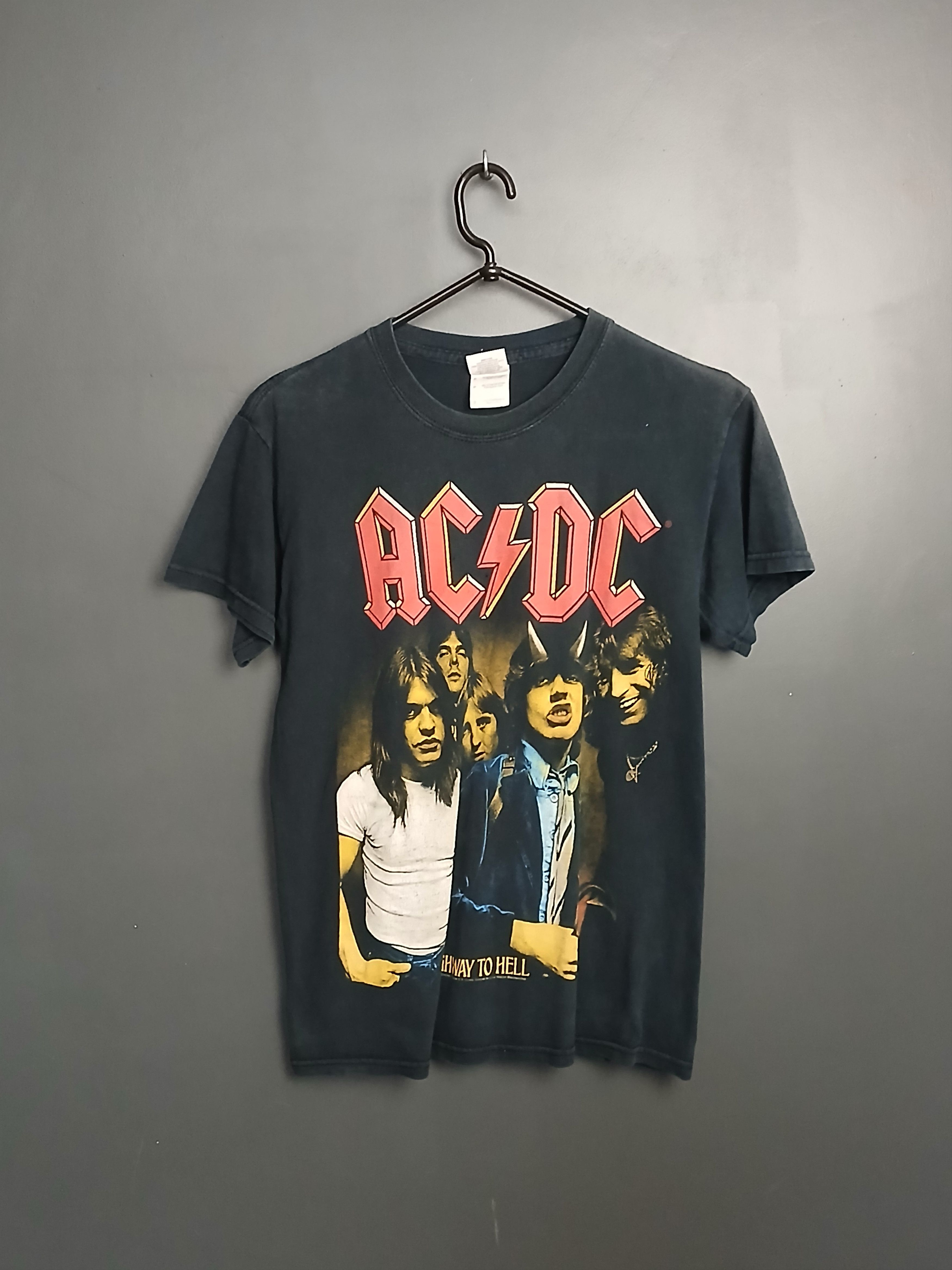 AC/DC × Band Tees 2010 AC/DC Highway To Hell T-Shirt Size US S / EU 44-46 / 1 - 1 Thumbnail