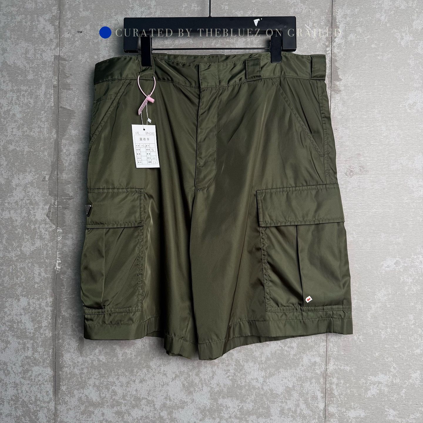 Prada Nylon Cargo Shorts in Green Size US 36 / EU 52 - 1 Thumbnail
