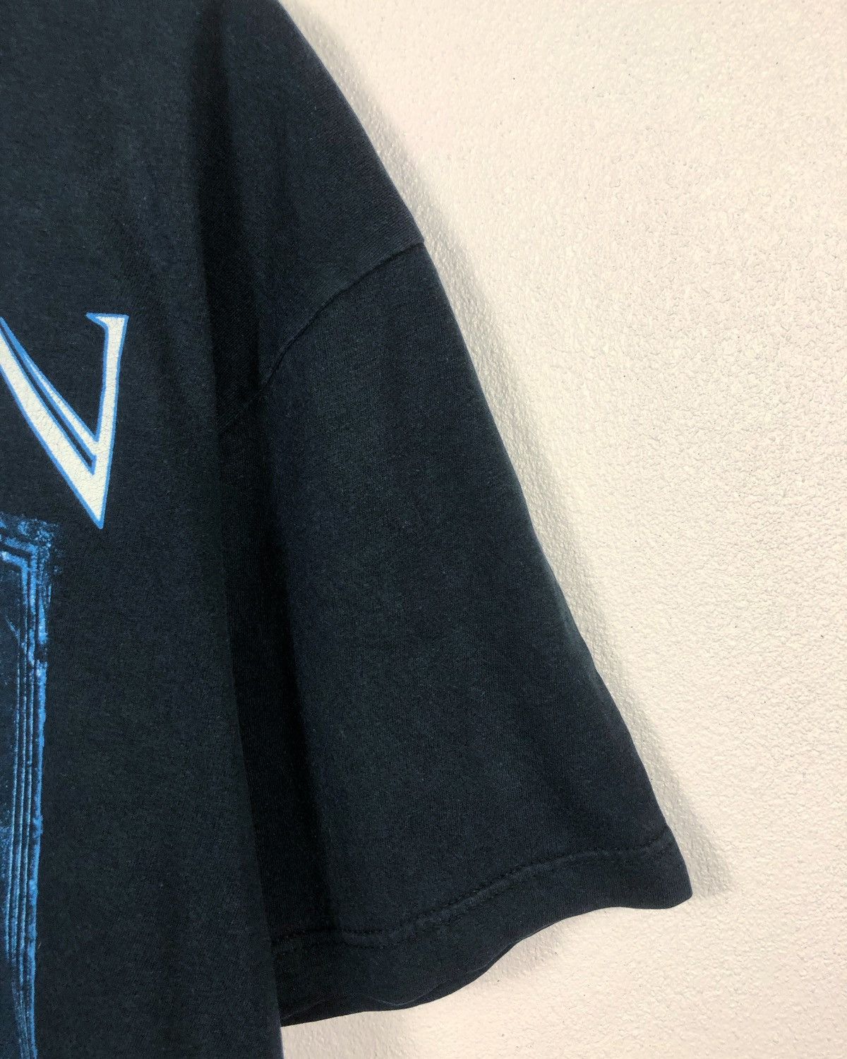 Band Tees Rare Dommin Love Is Gone Band Tee Size US XL / EU 56 / 4 - 6 Thumbnail