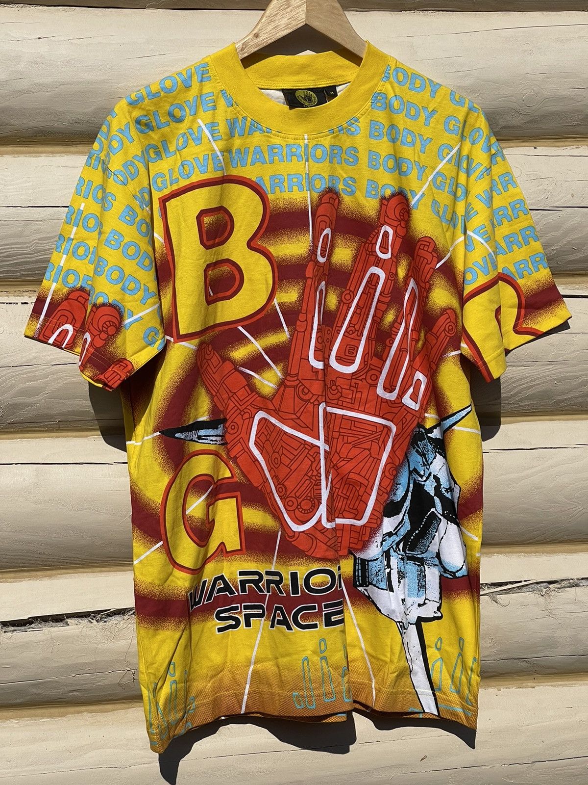 Body Glove Body Glow Vintage Yellow Graphic Overprint warriors t-shirt Size US M / EU 48-50 / 2 - 5 Thumbnail