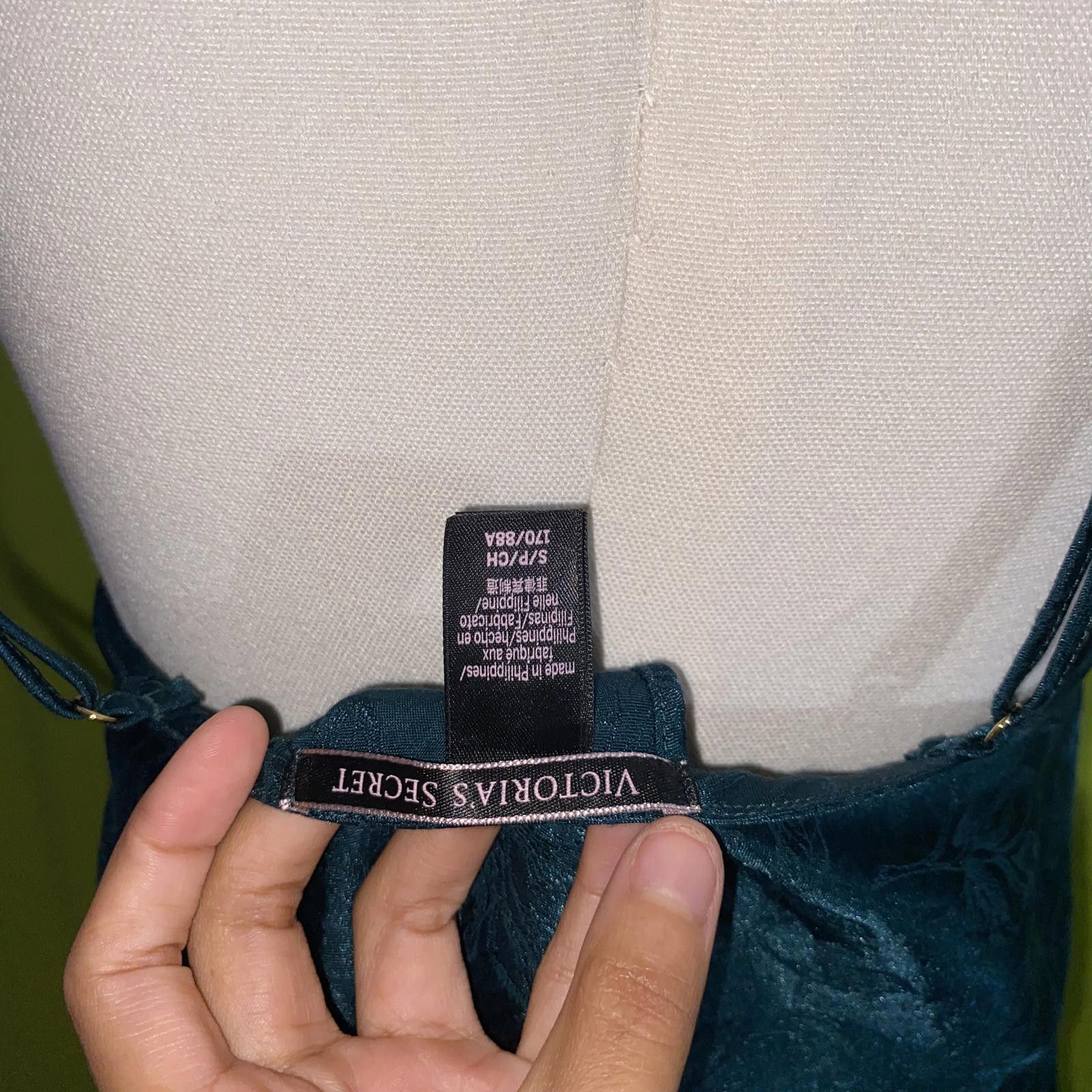 Designer Vintage Victoria’s Secret Cami Top S Teal Open Back Y2K Size S / US 4 / IT 40 - 3 Thumbnail