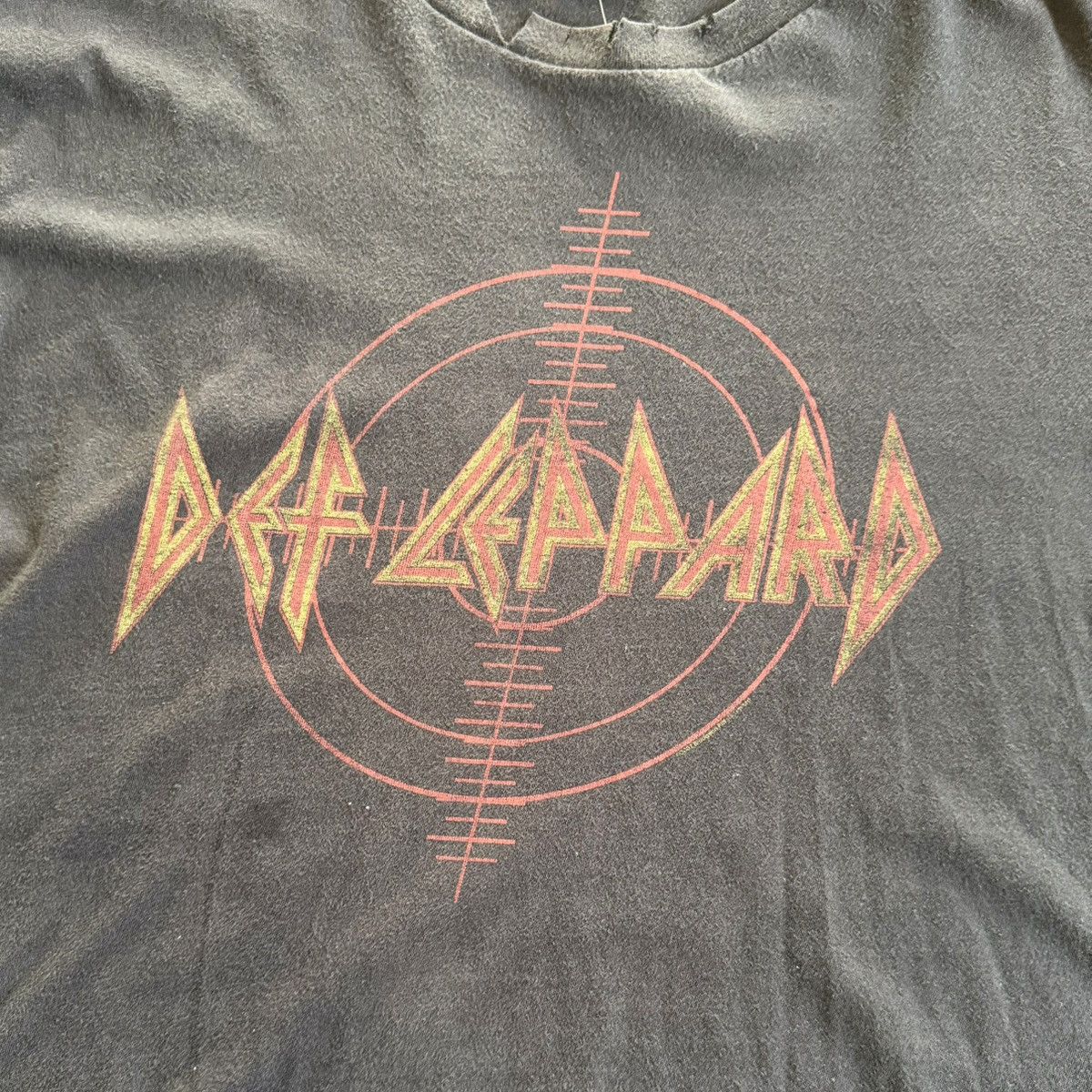 Vintage VINTAGE Def Leppard Tshirt Size US M / EU 48-50 / 2 - 2 Thumbnail