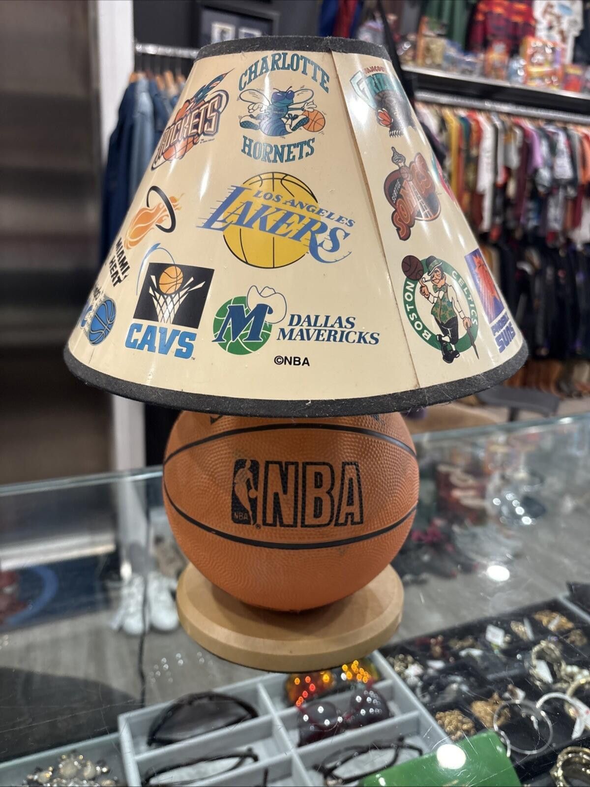 NBA Vintage 98’ NBA Spaulding Basketball Lamp*Working Condition* Size ONE SIZE - 1 Thumbnail