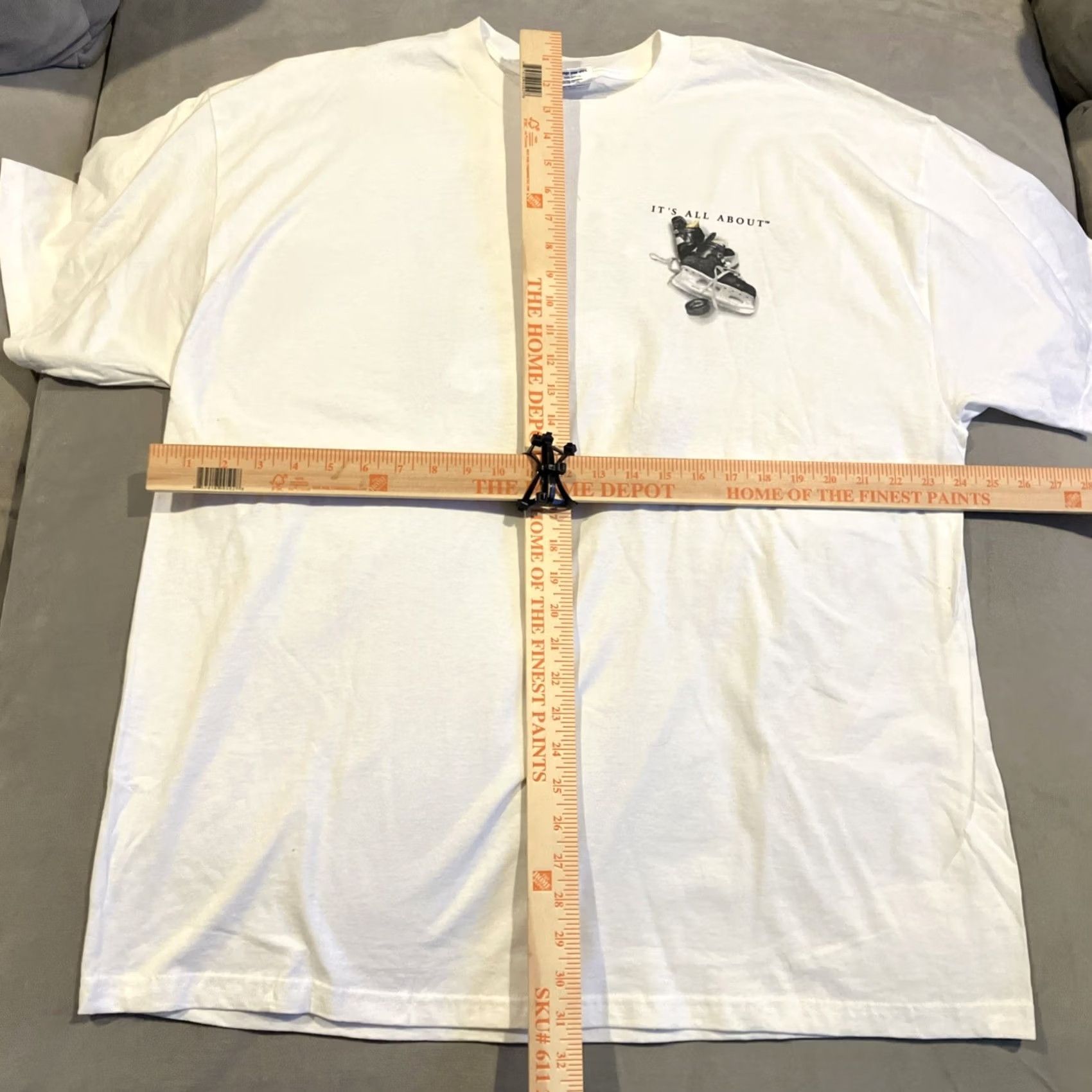 Delta VINTAGE Delta It's All About Hockey Double-Sided T-Shirt XL White Men Size US XL / EU 56 / 4 - 4 Thumbnail