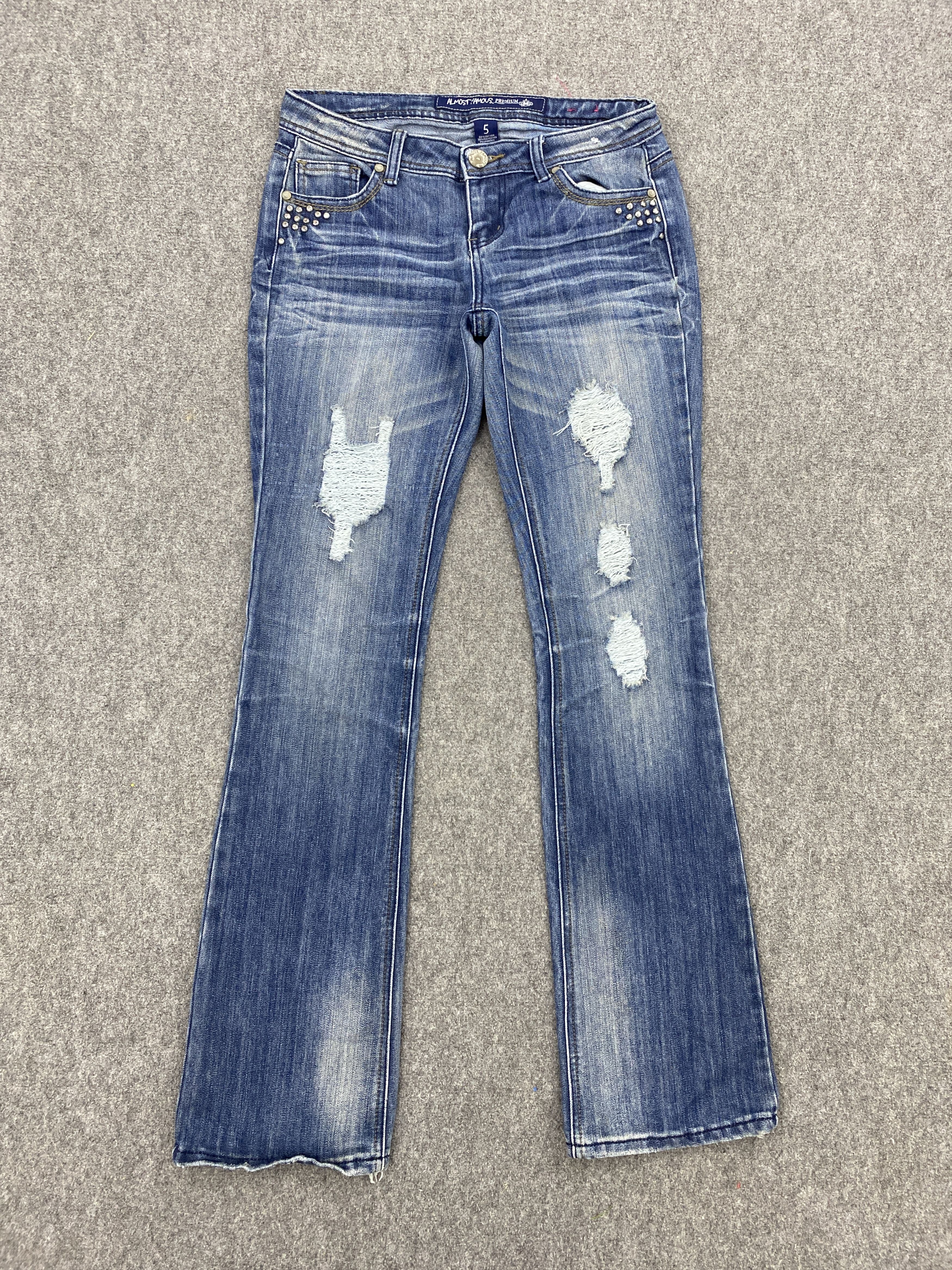Almost Famous Vintage Almost Famous Distressed Bootcut Jeans DP2641 Size US 29 - 1 Thumbnail