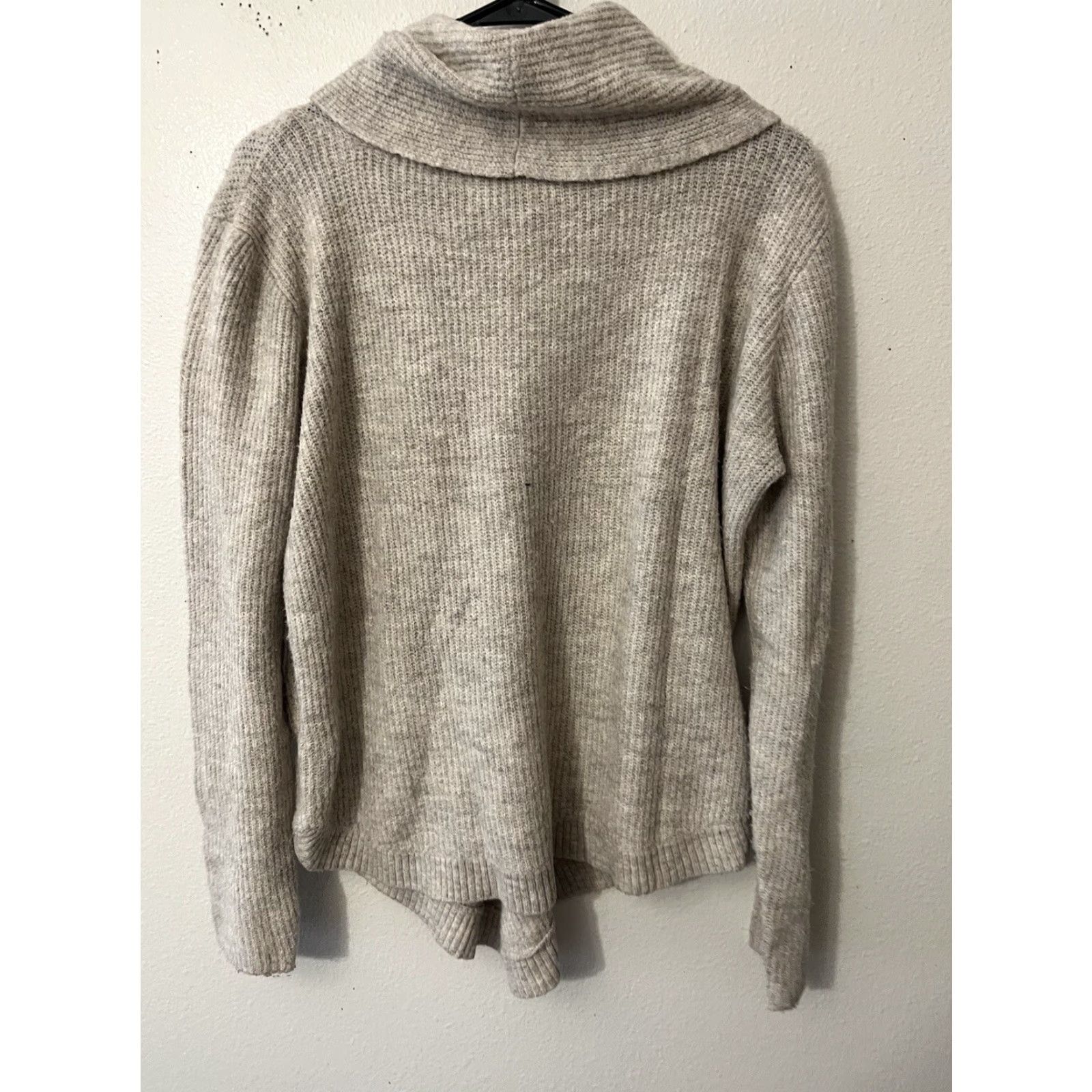 Vintage Tahari Pullover Sweater Womens XL Beige Long Sleeve Turtleneck Knit Polyester Spandex Knit Beig Size XL / US 12-14 / IT 48-50 - 3 Thumbnail