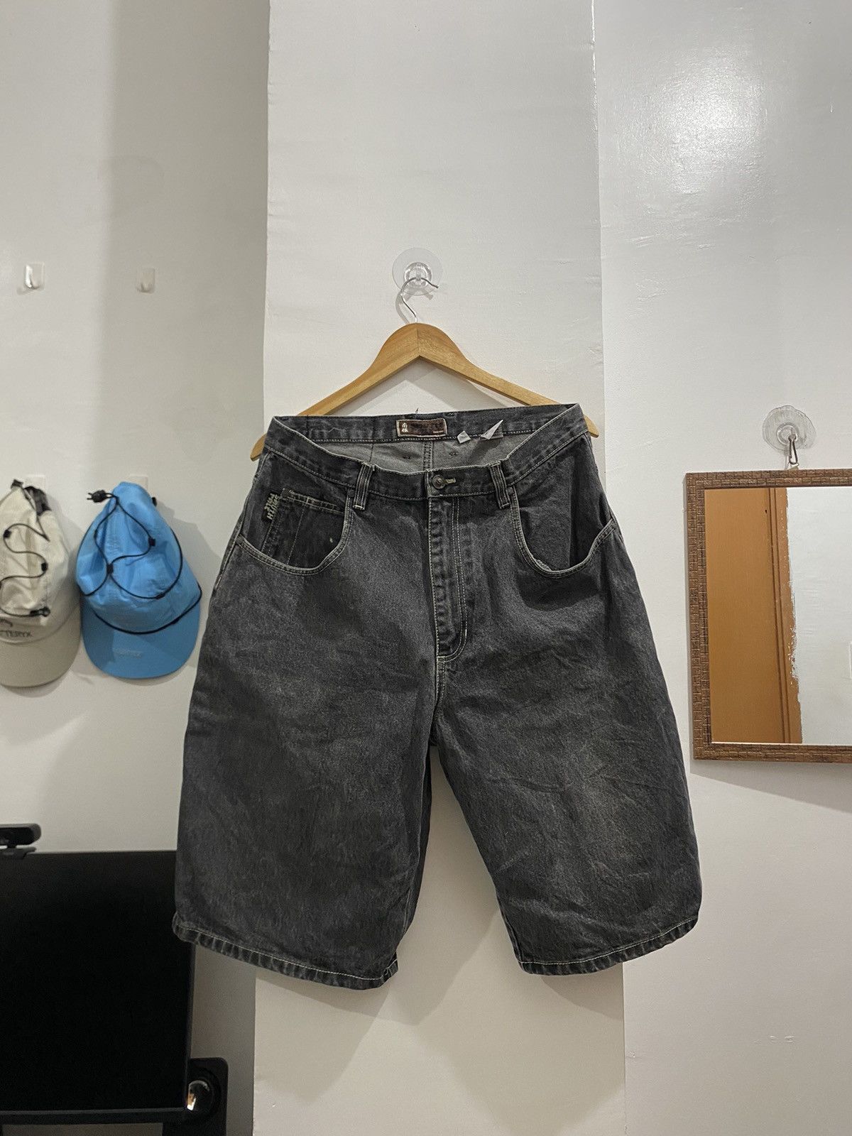Southpole Y2K SOUTHPOLE CHINESE EDITION DENIM SHORTS Size US 34 / EU 50 - 2 Thumbnail