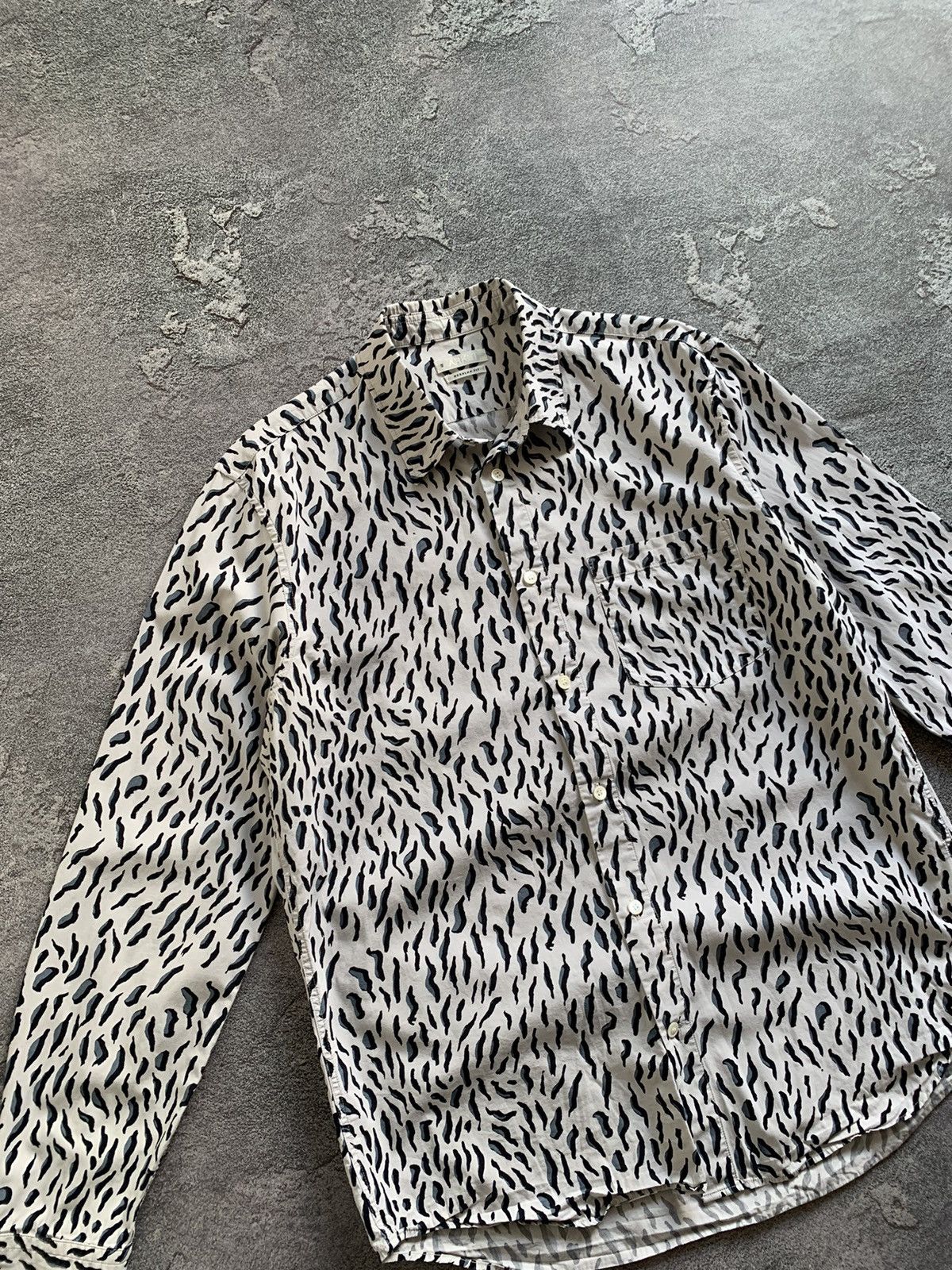 Arket Arket Leopard Print Button Up Men’s shirt size M Size US M / EU 48-50 / 2 - 2 Thumbnail