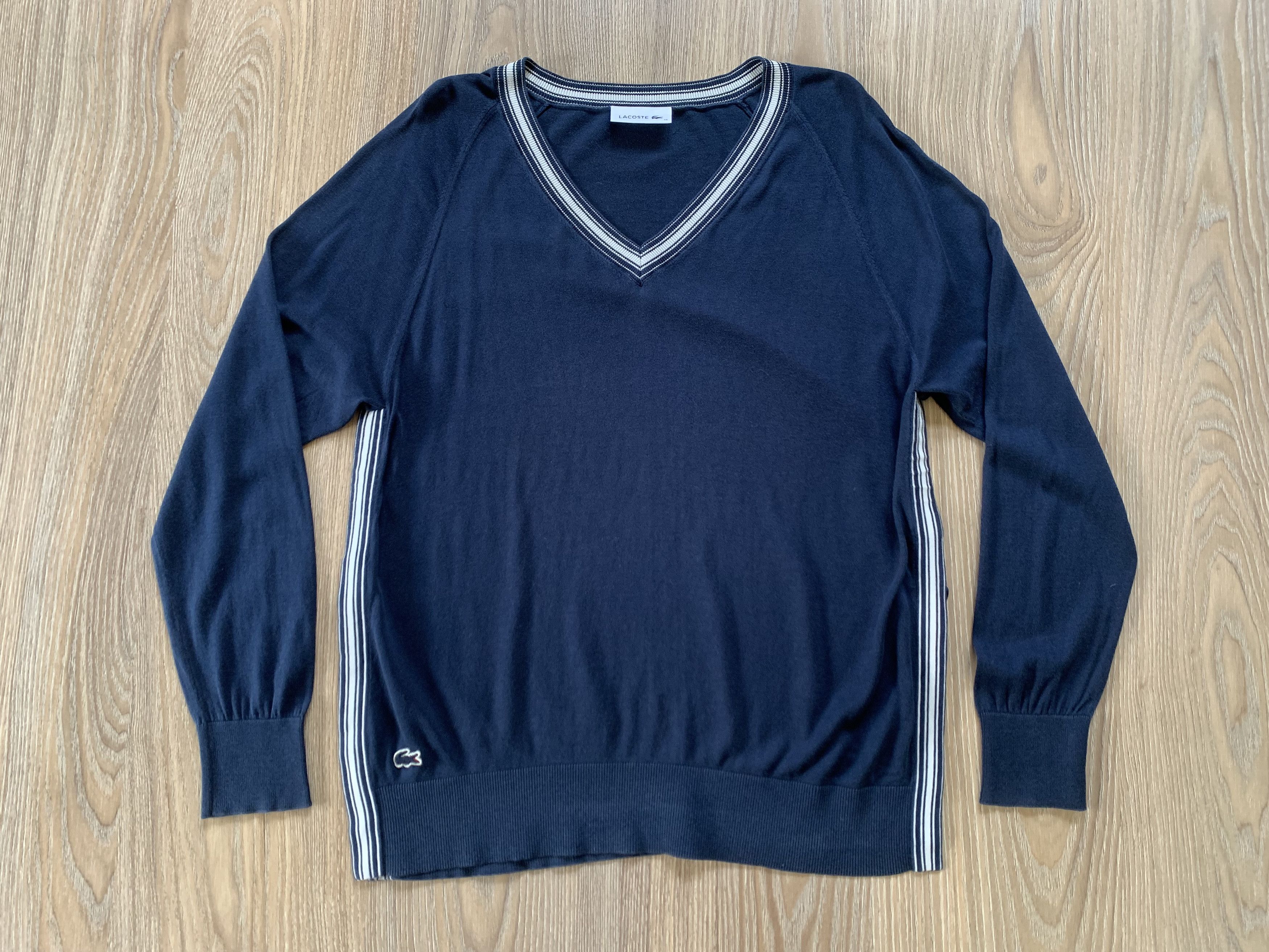 Lacoste Unisex Lacoste Vintage Cotton V Neck Sweater Size US S / EU 44-46 / 1 - 2 Thumbnail