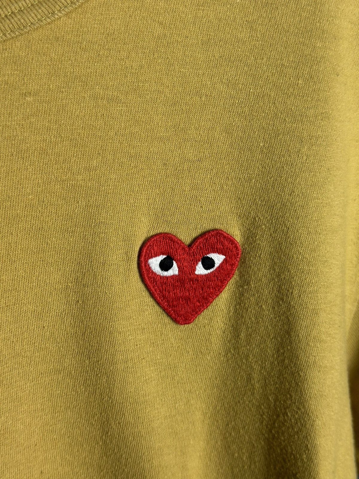 Comme des Garcons × Comme des Garcons PLAY × Vintage Comme des Garçons Play Heart Logo Patch Crewneck T-Shirt Size US M / EU 48-50 / 2 - 4 Thumbnail