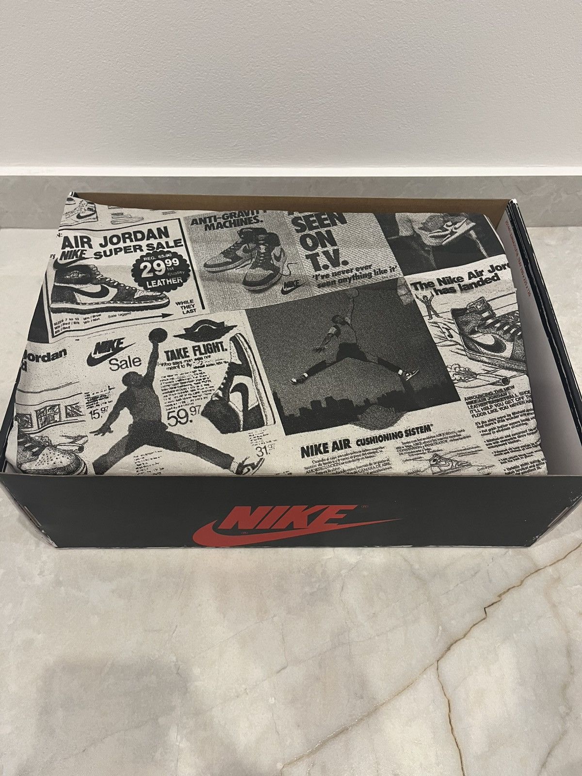 Nike Nike Air Jordan Chicago Size US 8.5 / EU 41-42 - 5 Thumbnail