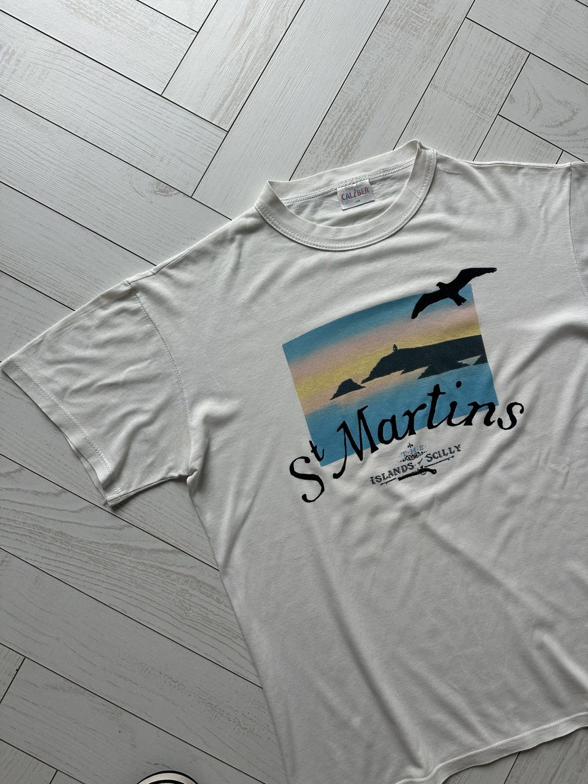 Vintage Vintage 90s St.Martins Caliber seaside bird island vybe tee Size US M / EU 48-50 / 2 - 4 Thumbnail