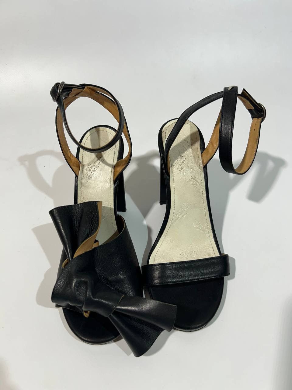 Maison Margiela Maison Martin Margiela leather sandals with bow detail Size US 5 / IT 35 - 4 Thumbnail