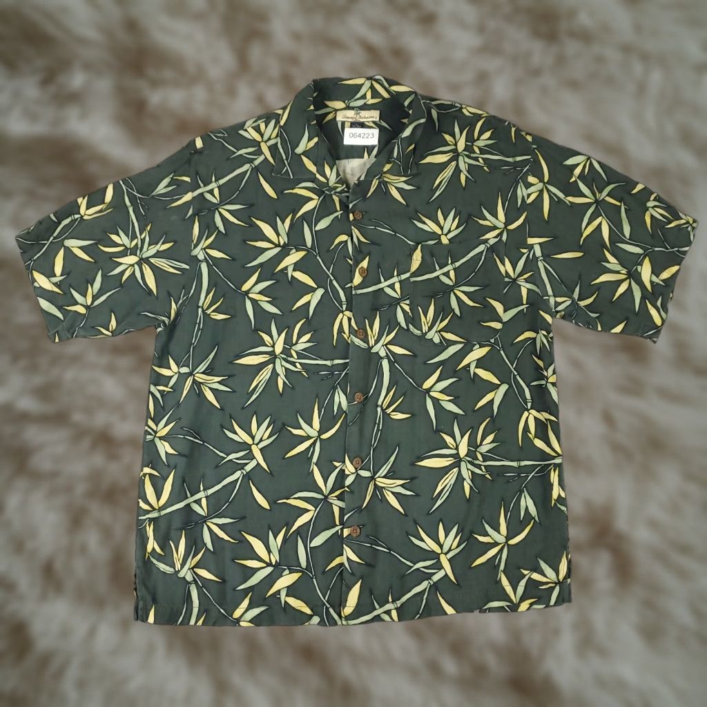 Tommy Bahama Tommy Bahama Shirt Mens Large Green Floral Silk Camp Collar Hawaiian Button Up Men's Green Floral Silk Camp Collar Hawaiian Button-Up Size US L / EU 52-54 / 3 - 1 Thumbnail