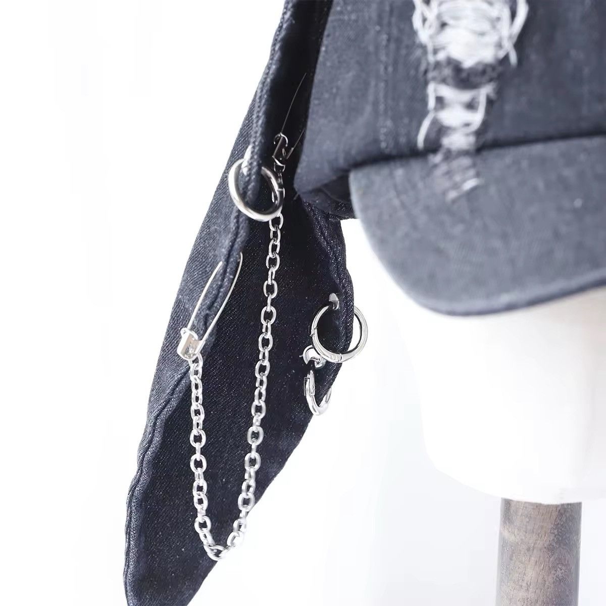 Japanese Brand Rabbit Ears Denim Ripped Metal Ring Cap Size ONE SIZE - 8 Thumbnail