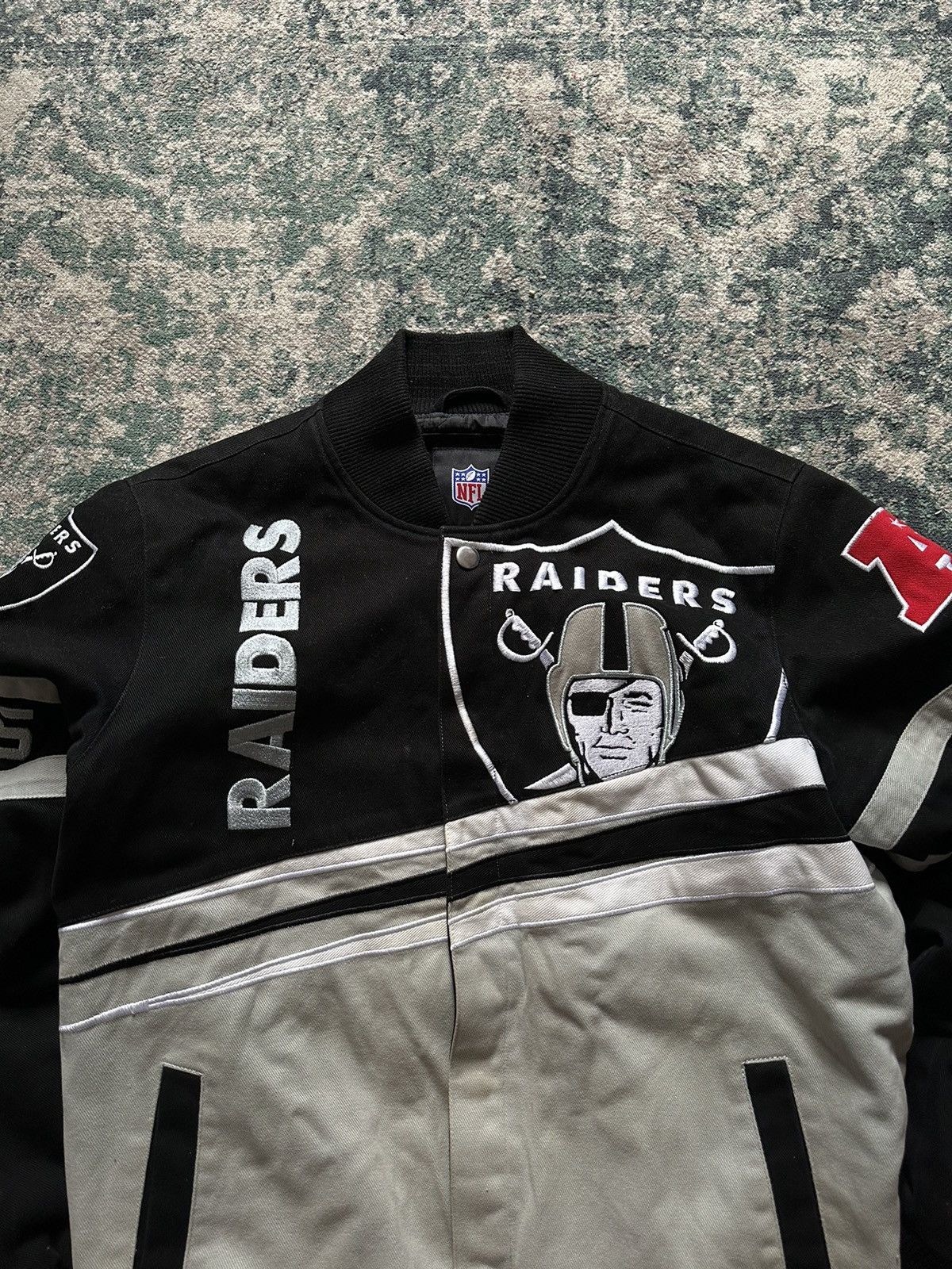 NFL VINTAGE NFL RAIDERS BIG LOGO EMBROIDERY BOMBER JACKET M Size US M / EU 48-50 / 2 - 3 Thumbnail
