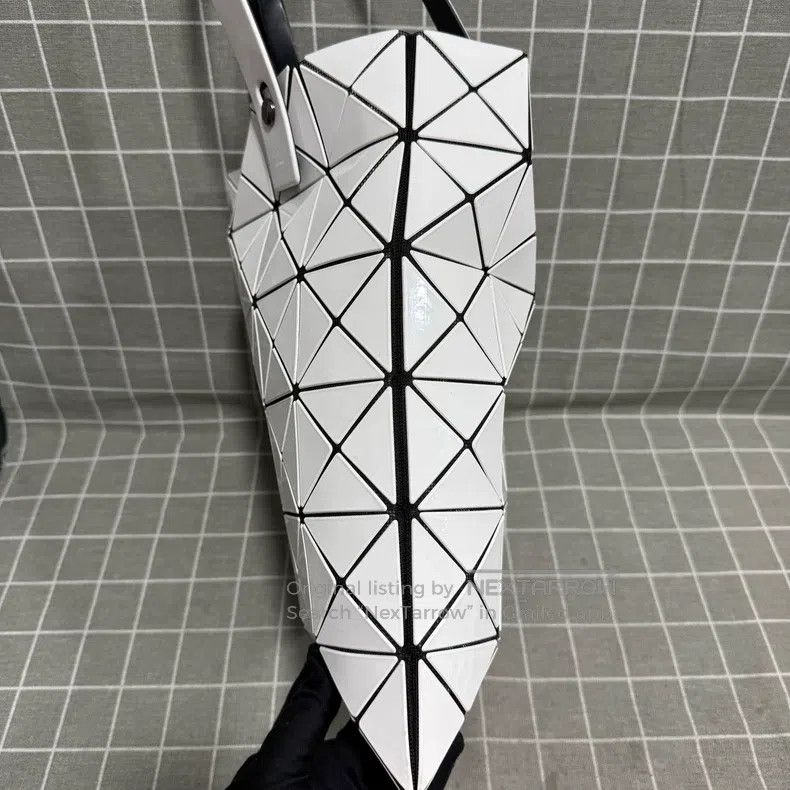 Issey Miyake Issey Miyake White Plaid Tote Bag Size ONE SIZE - 5 Thumbnail