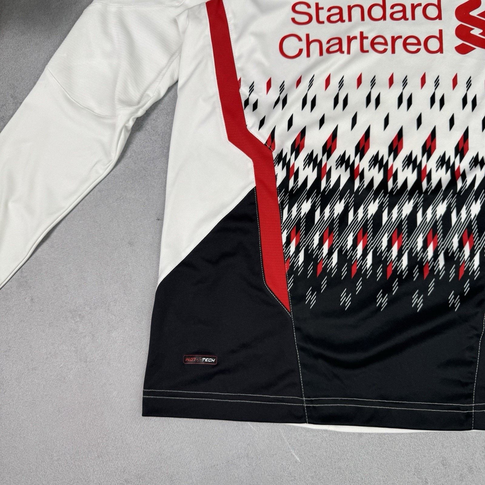 Warrior LIVERPOOL #8 GERRARD Warrior 2013-2014 AWAY JERSEY Size M Size US M / EU 48-50 / 2 - 16 Thumbnail