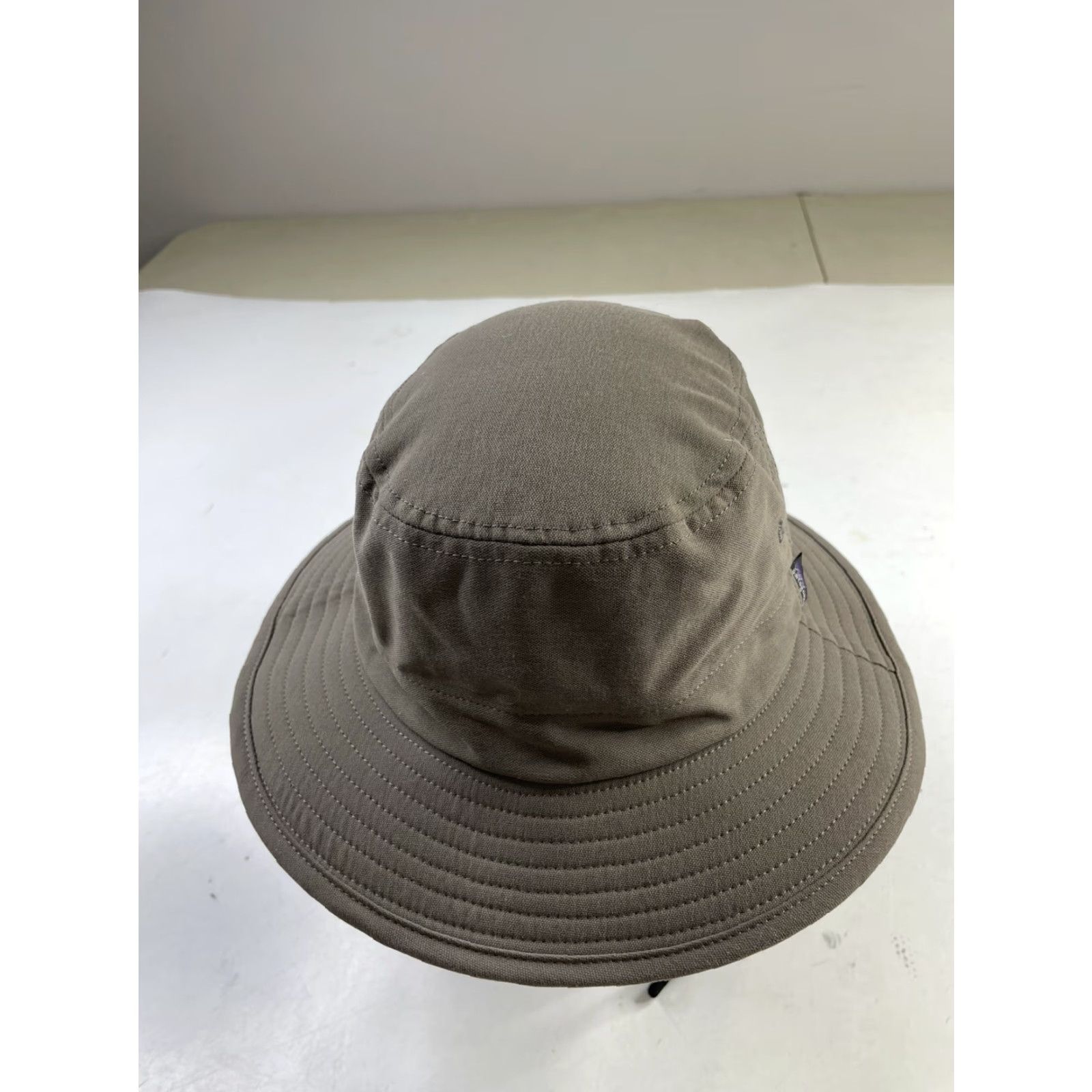 Patagonia Patagonia Bucket Hat Small Tan Men S Sun Beach Outdoor Logo Solid Wave Climb Camp Mountains Beach Surf Swim Hat Size ONE SIZE - 3 Thumbnail