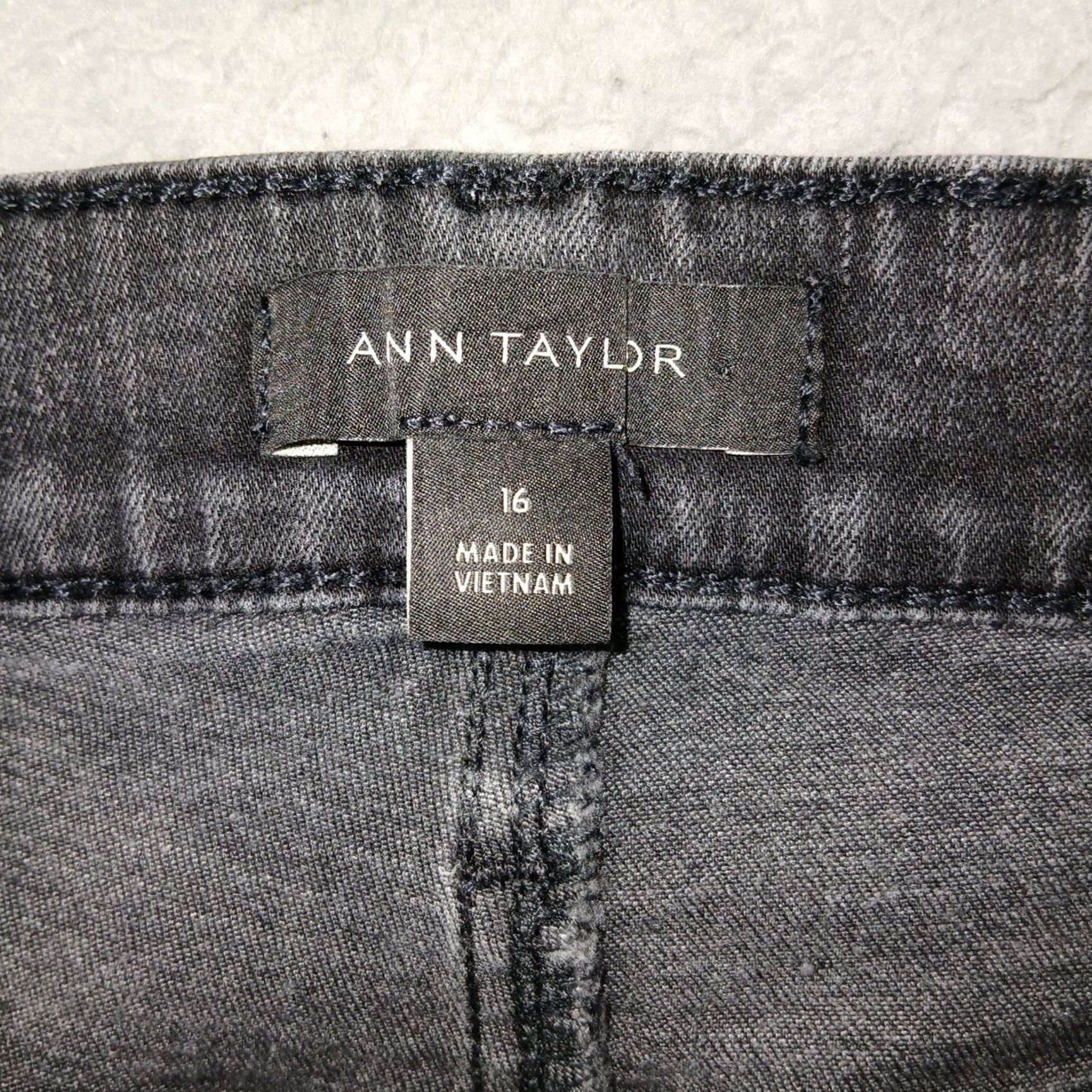 Ann Taylor Ann Taylor Skinny Jeans Women 16 Gray Stretch Denim Slim Fit Size 38" / US 16 / IT 52 - 4 Thumbnail