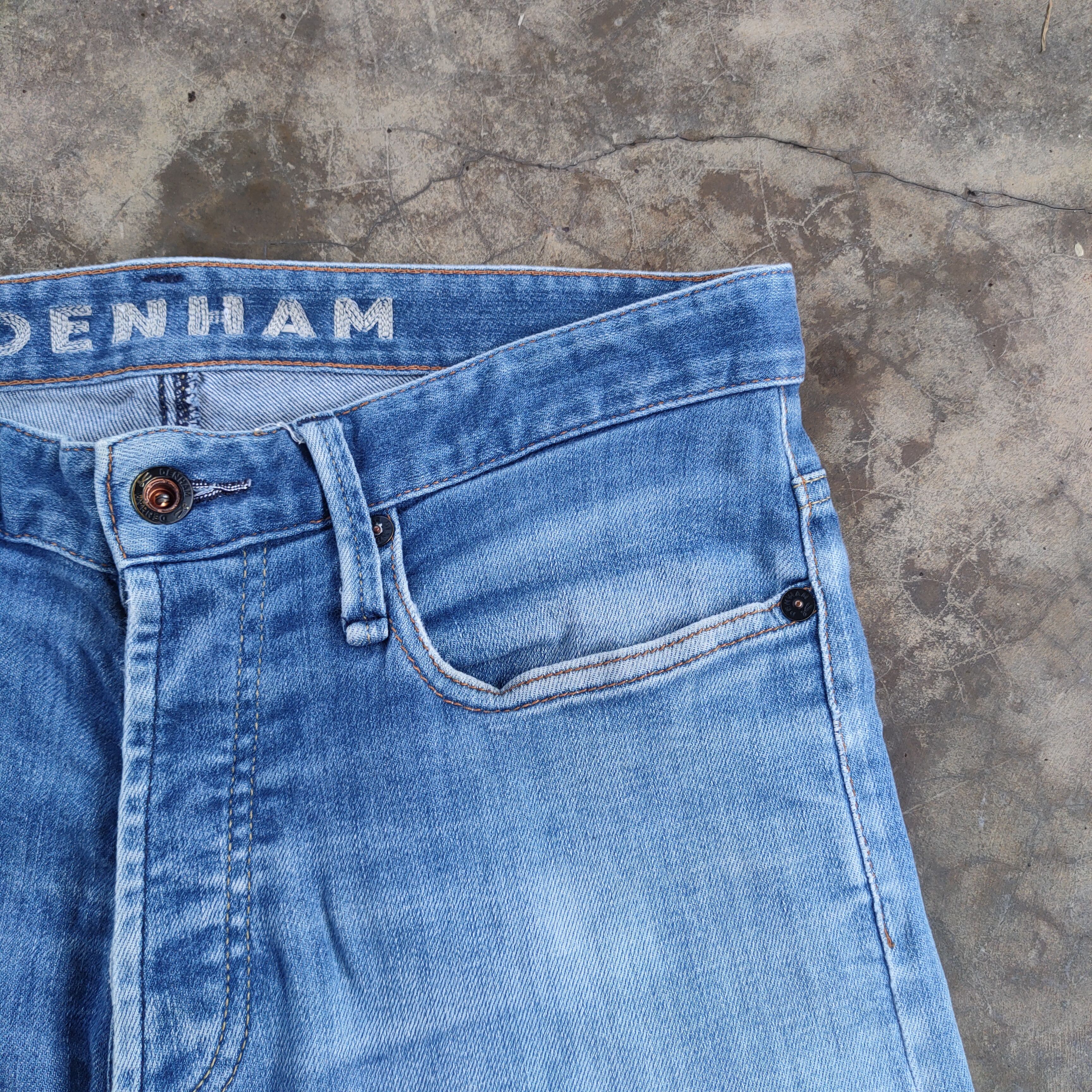 DENHAM VINTAGE DENHAM SKINNY BUTTON FLY FADED RIPPED JEANS PANTS Size US 31 - 7 Thumbnail