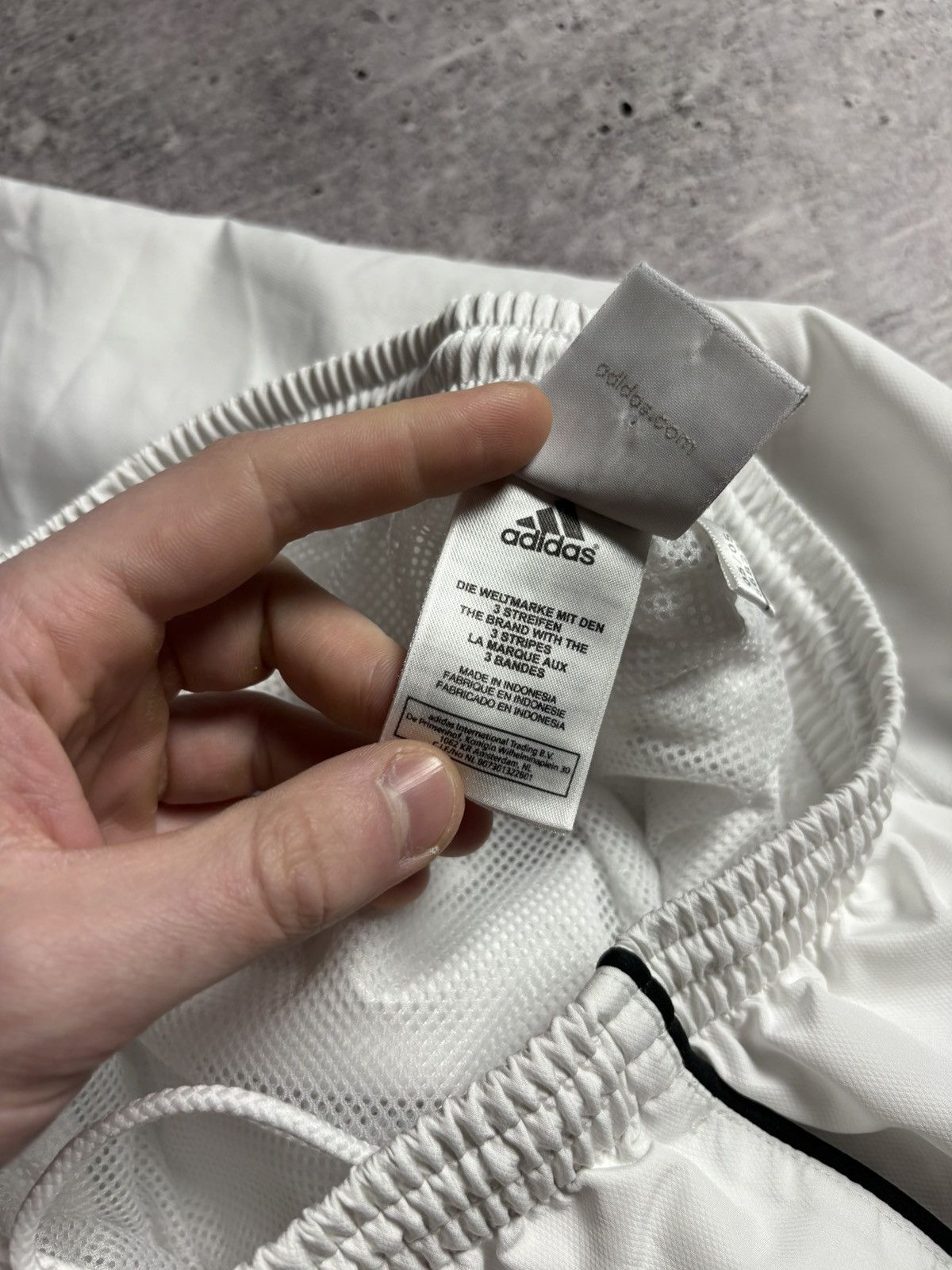 Adidas Adidas Vintage Nylon Pants Size US 30 / EU 46 - 11 Thumbnail