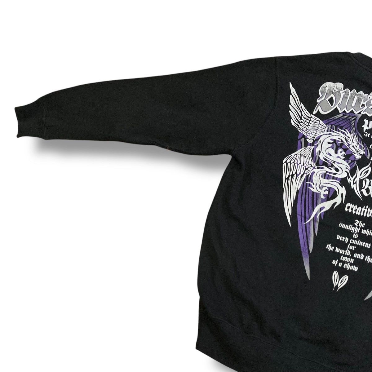 Le Grande Bleu (L.G.B.) 🇯🇵 Y2K ALL IS VANITY WORDING DRAGON SWEATSHIRT Size US L / EU 52-54 / 3 - 11 Thumbnail