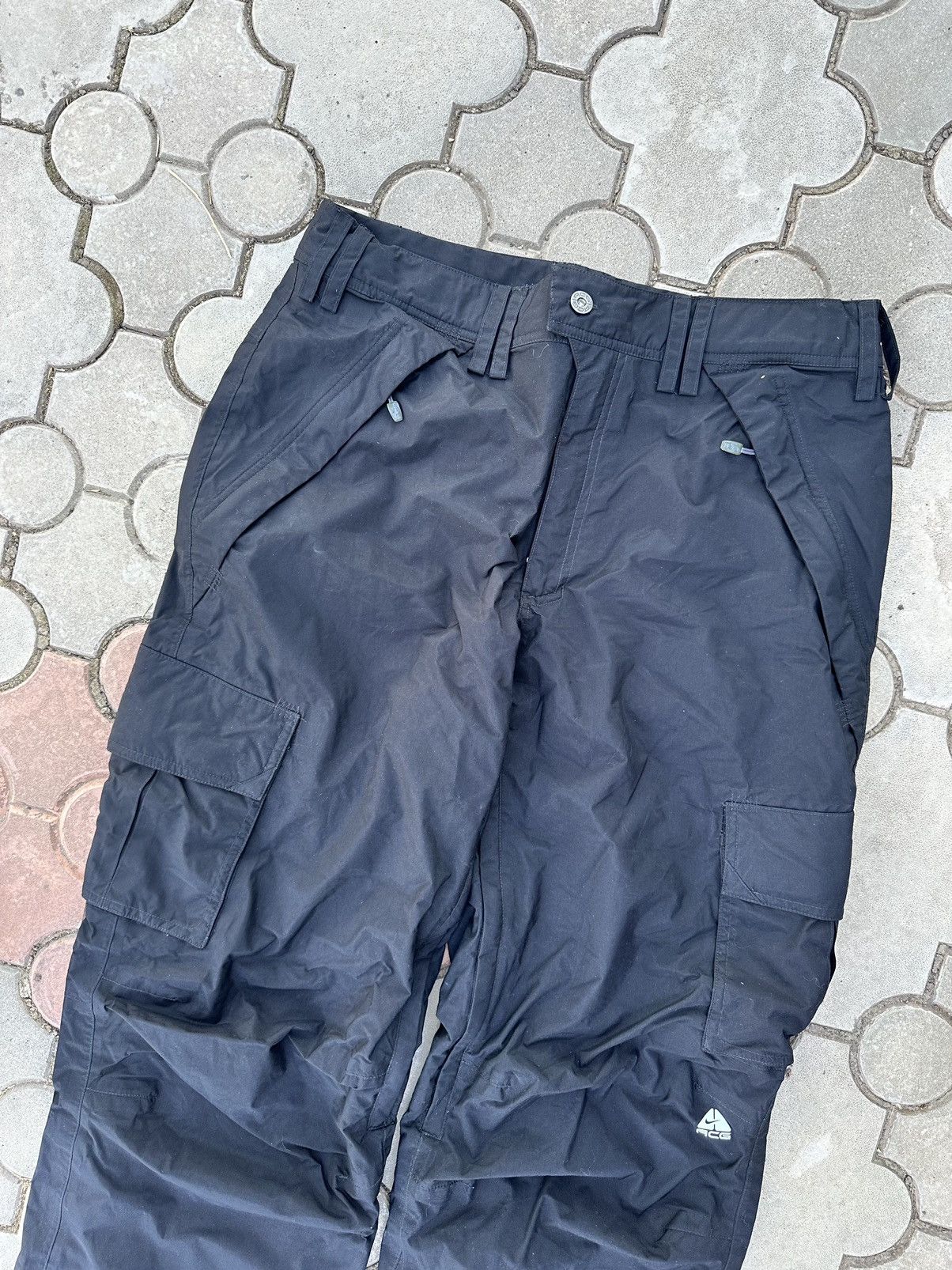 Nike × Nike ACG × Vintage Vintage Nike ACG Parachute Multi Pocket Pants Gorpcore Size US 34 / EU 50 - 4 Thumbnail