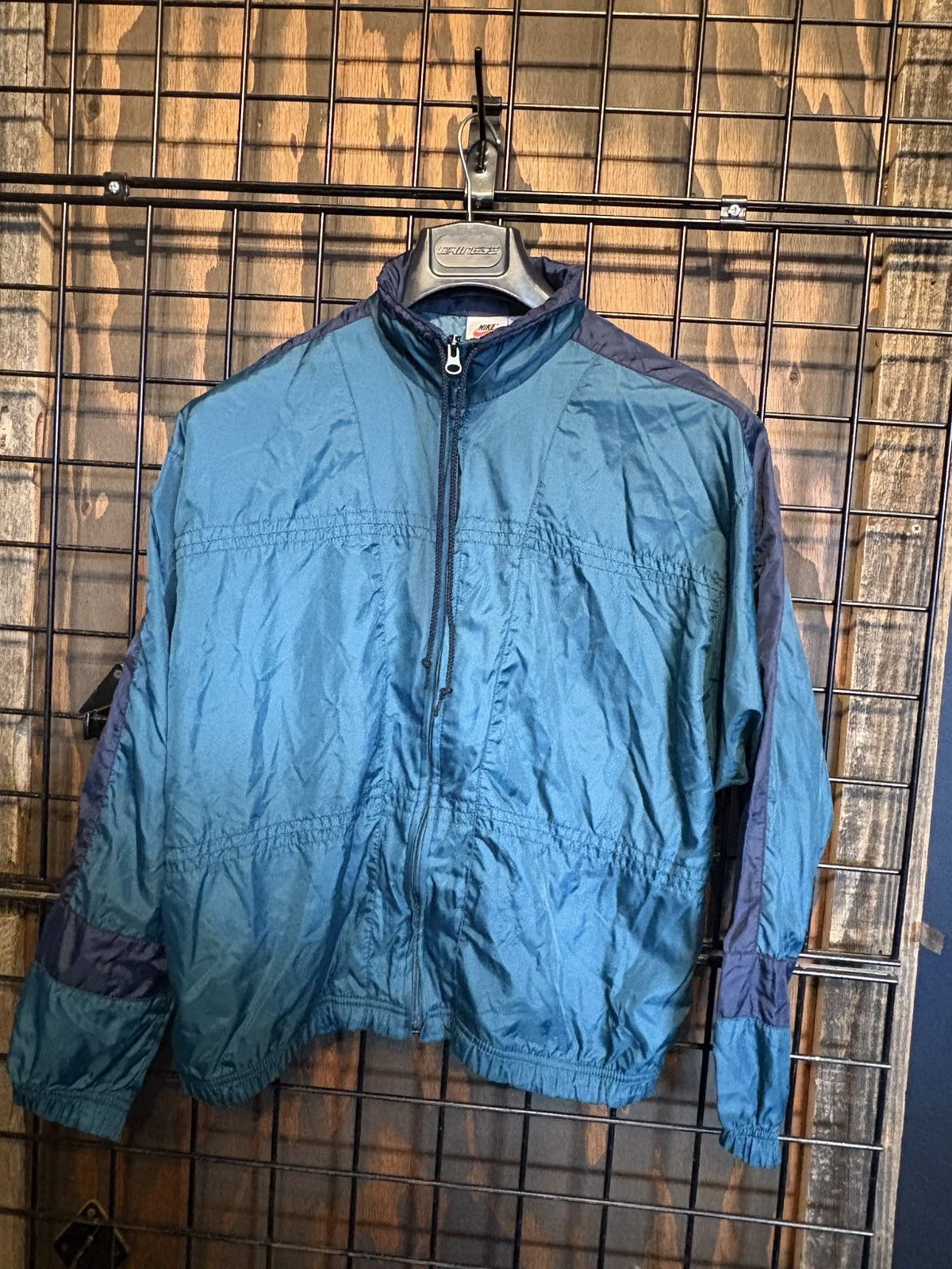 Nike Vintage 90s Nike Windbreaker Jacket Teal & Navy – Size M Size US M / EU 48-50 / 2 - 1 Thumbnail