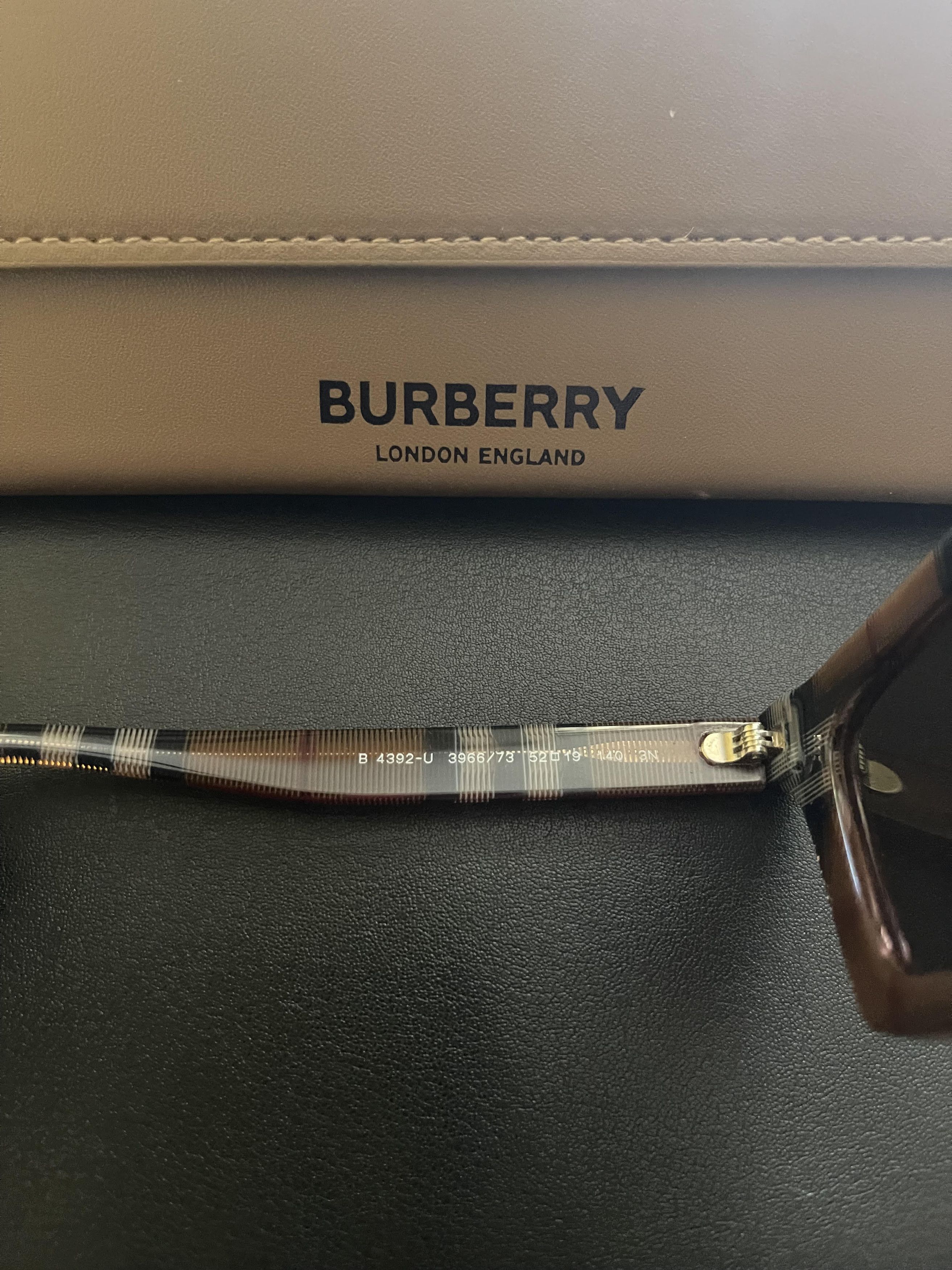 Burberry Burberry Cooper Sunglasses (BE4392U) Size ONE SIZE - 4 Thumbnail