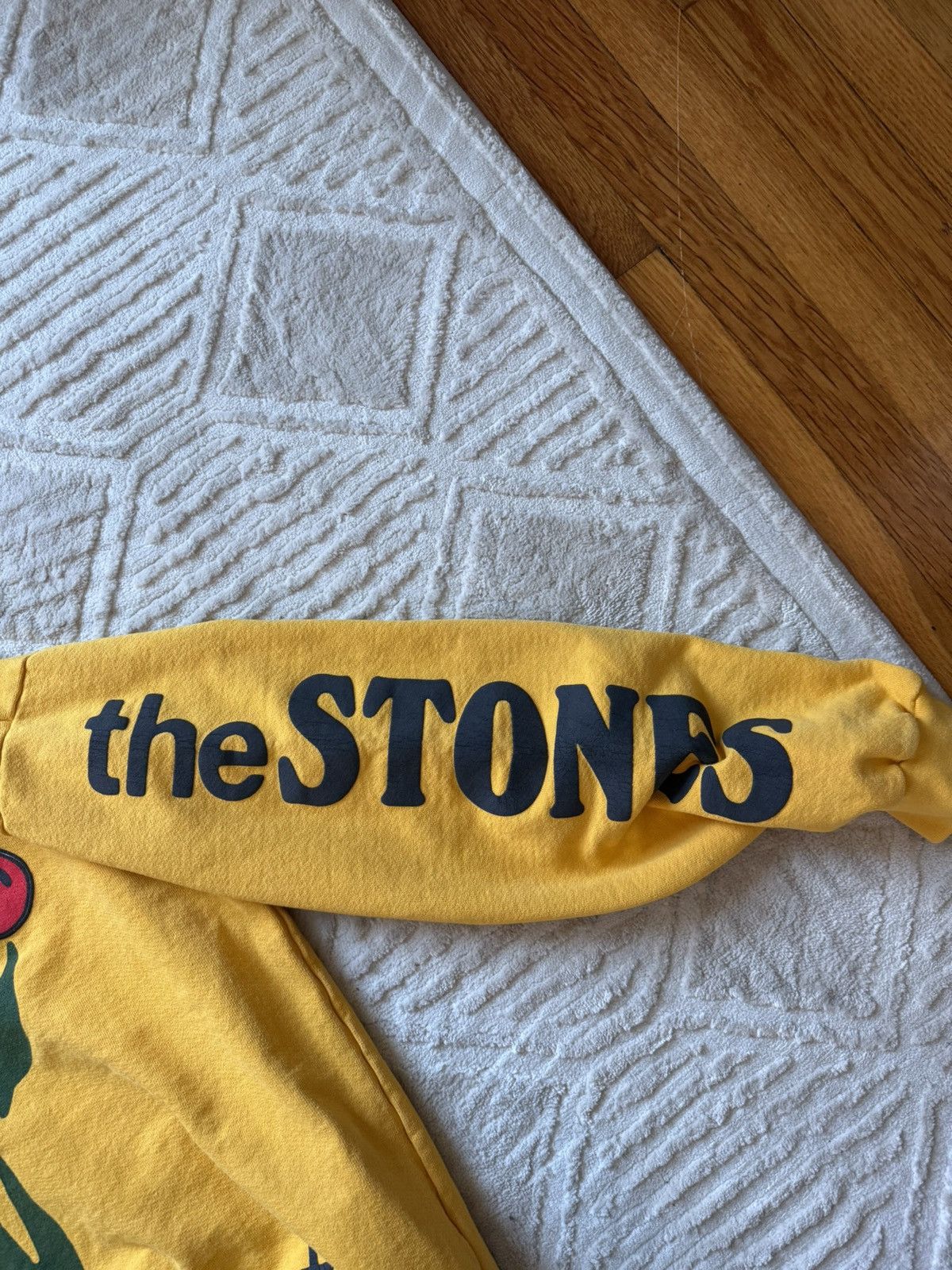 Cactus Plant Flea Market × The Rolling Stones CPFM Rolling Stones Yellow Crewneck Size US L / EU 52-54 / 3 - 4 Thumbnail