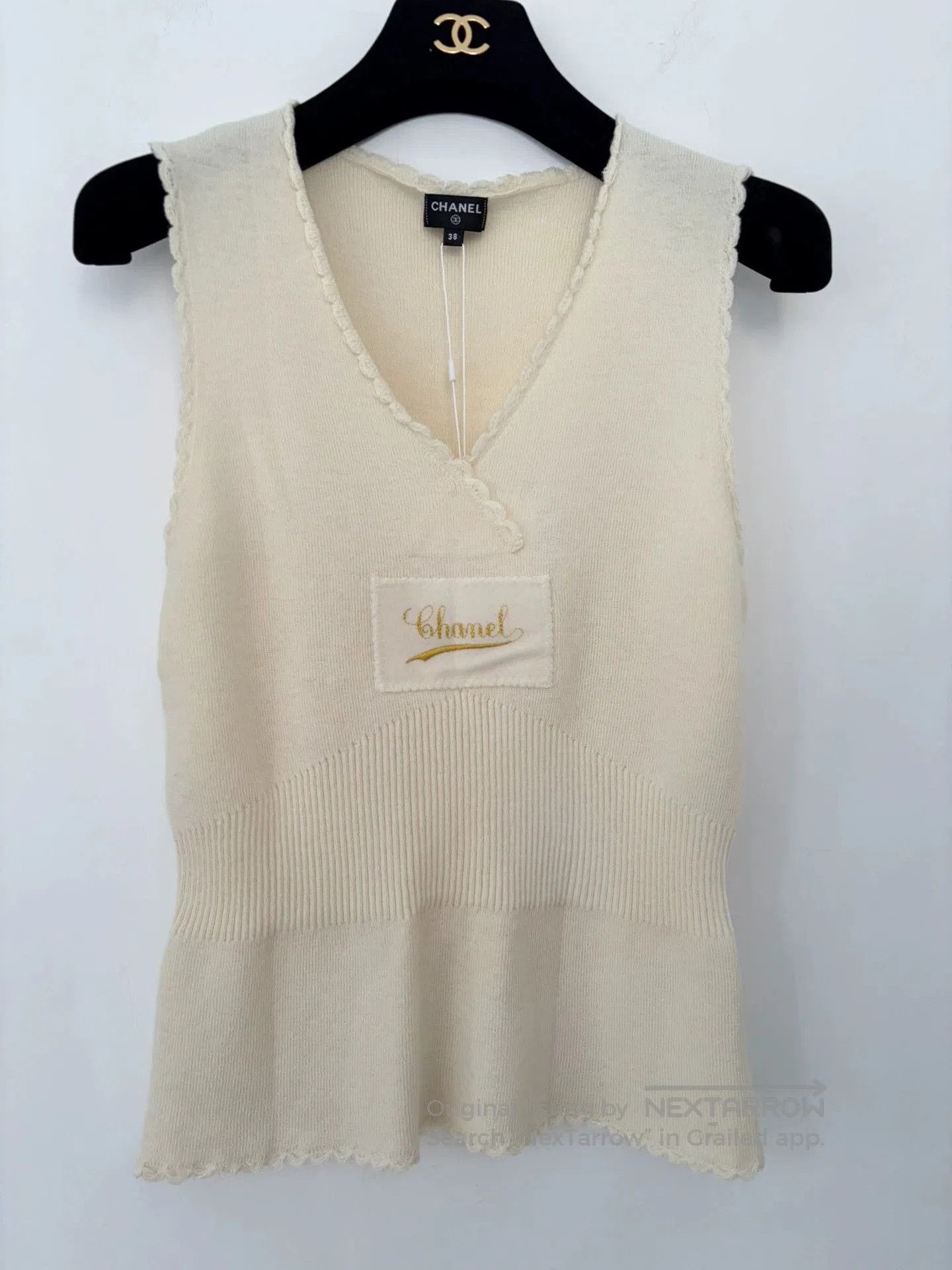 Chanel Chanel Wool Logo Embroidered V-Neck Vest. Size US S / EU 44-46 / 1 - 1 Thumbnail