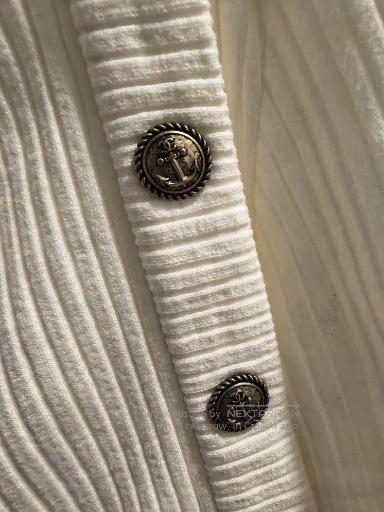Chanel Chanel White knitted short sleeves Size XS / US 0-2 / IT 36-38 - 6 Thumbnail