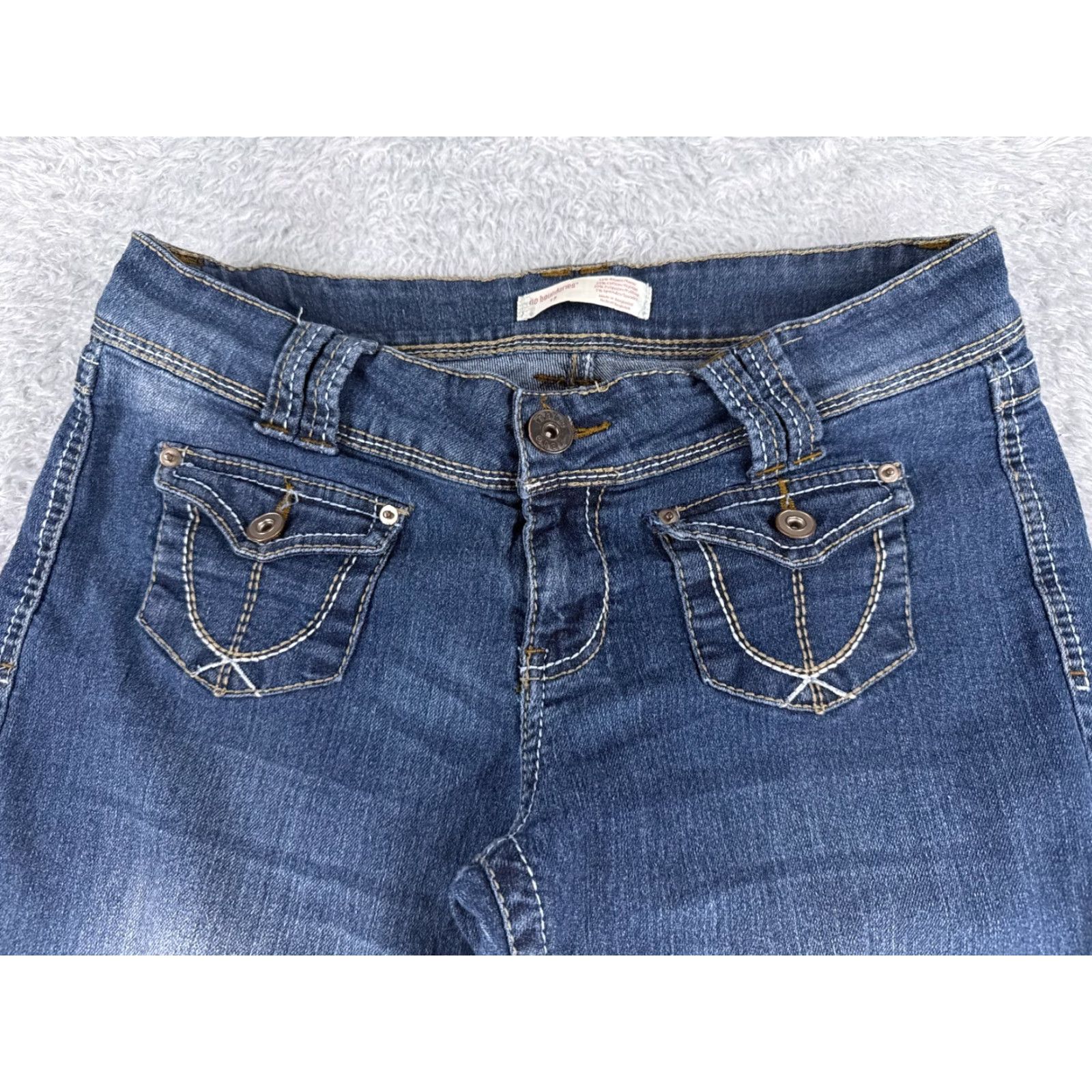Vintage No Boundaries Jeans Women 13 Blue Denim Flared Low Rise Cotton Blend 30x30 Size 34" / US 12 / IT 48 - 4 Thumbnail