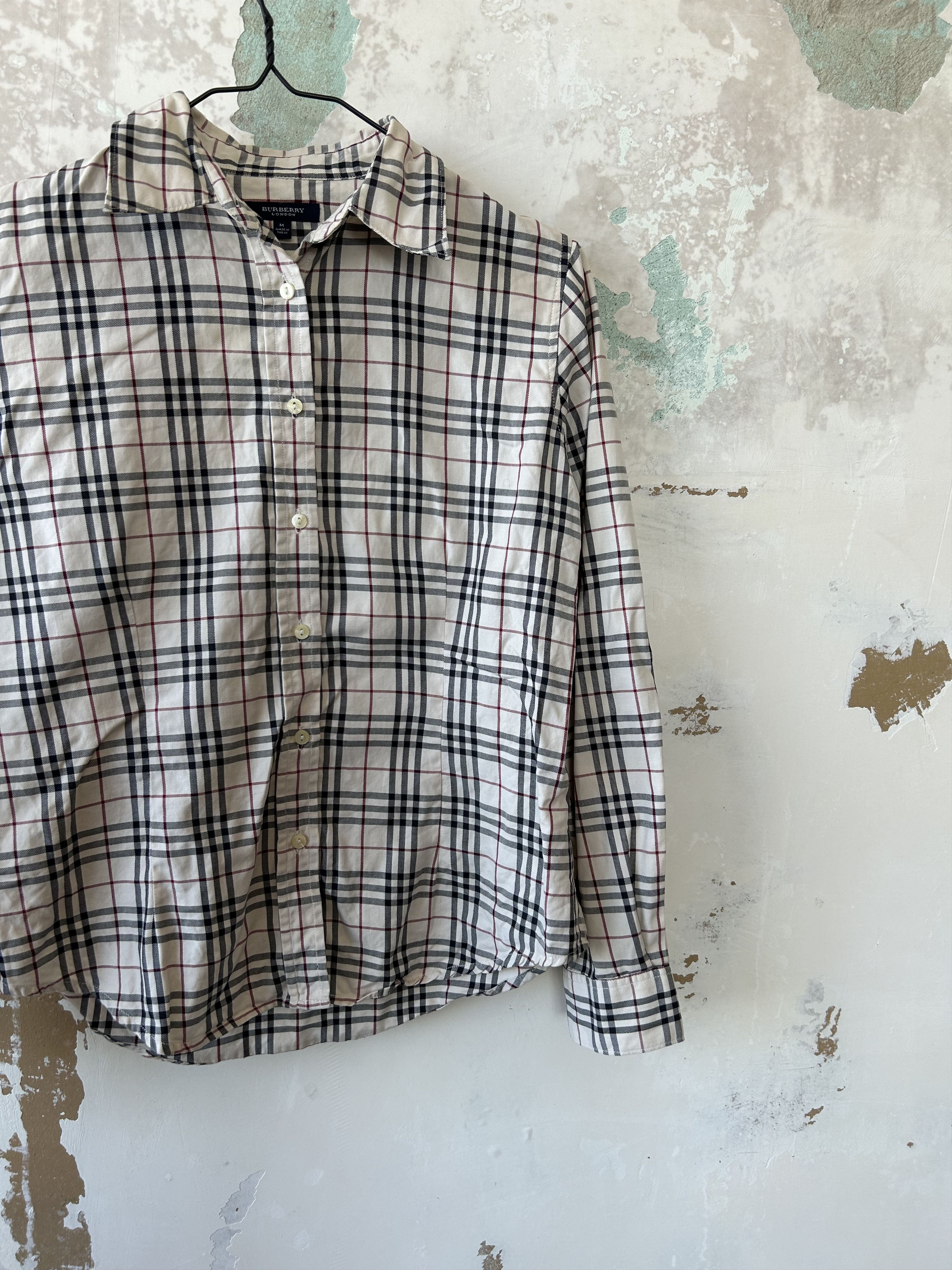 Burberry Vintage Woman Burberry Shirt Long Sleeve Y2K Size M / US 6-8 / IT 42-44 - 2 Thumbnail