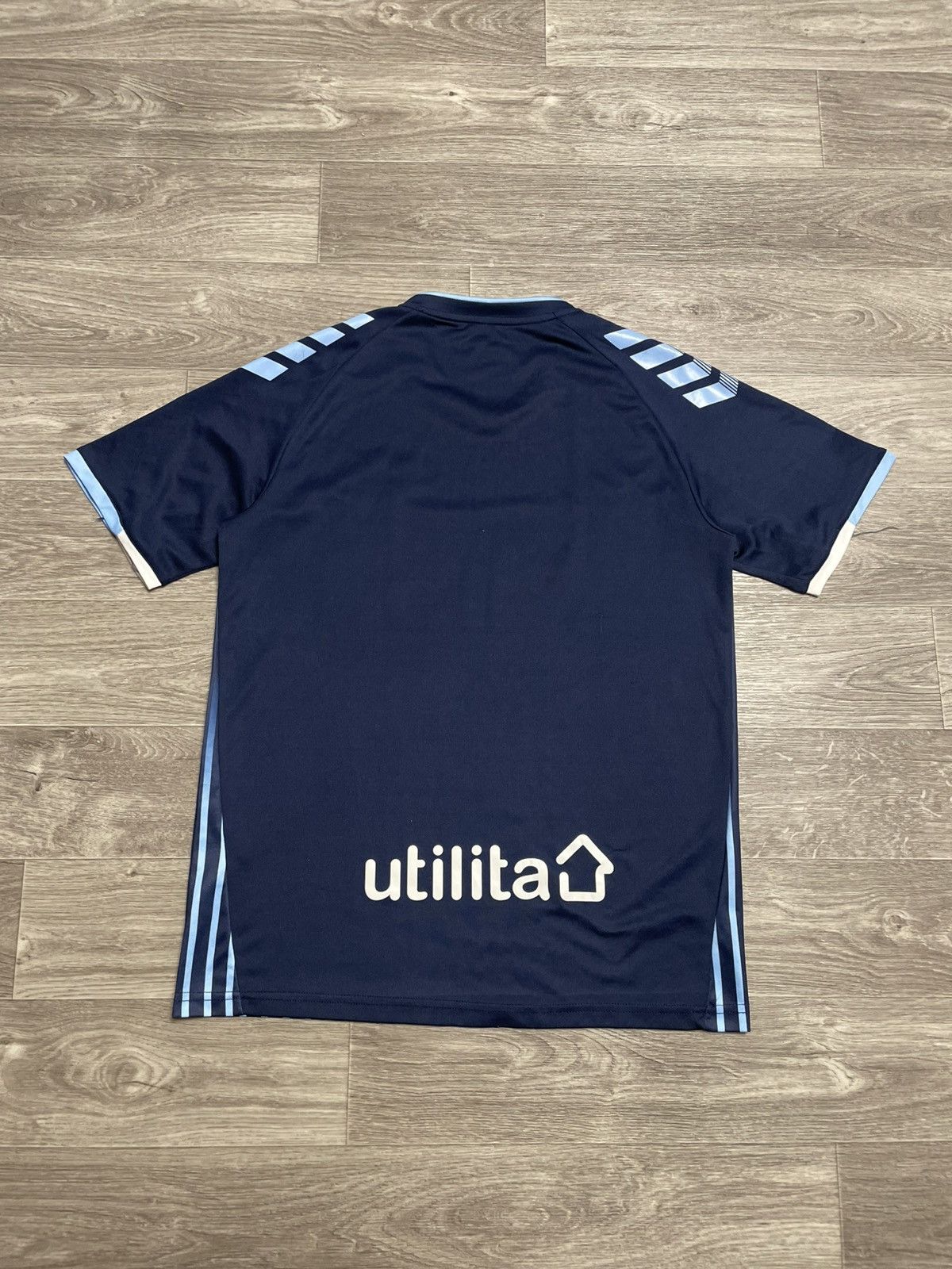 Hummel HUMMEL 2019-20 GLASGOW RANGERS SHIRT SOCCER JERSEY Size US M / EU 48-50 / 2 - 14 Thumbnail