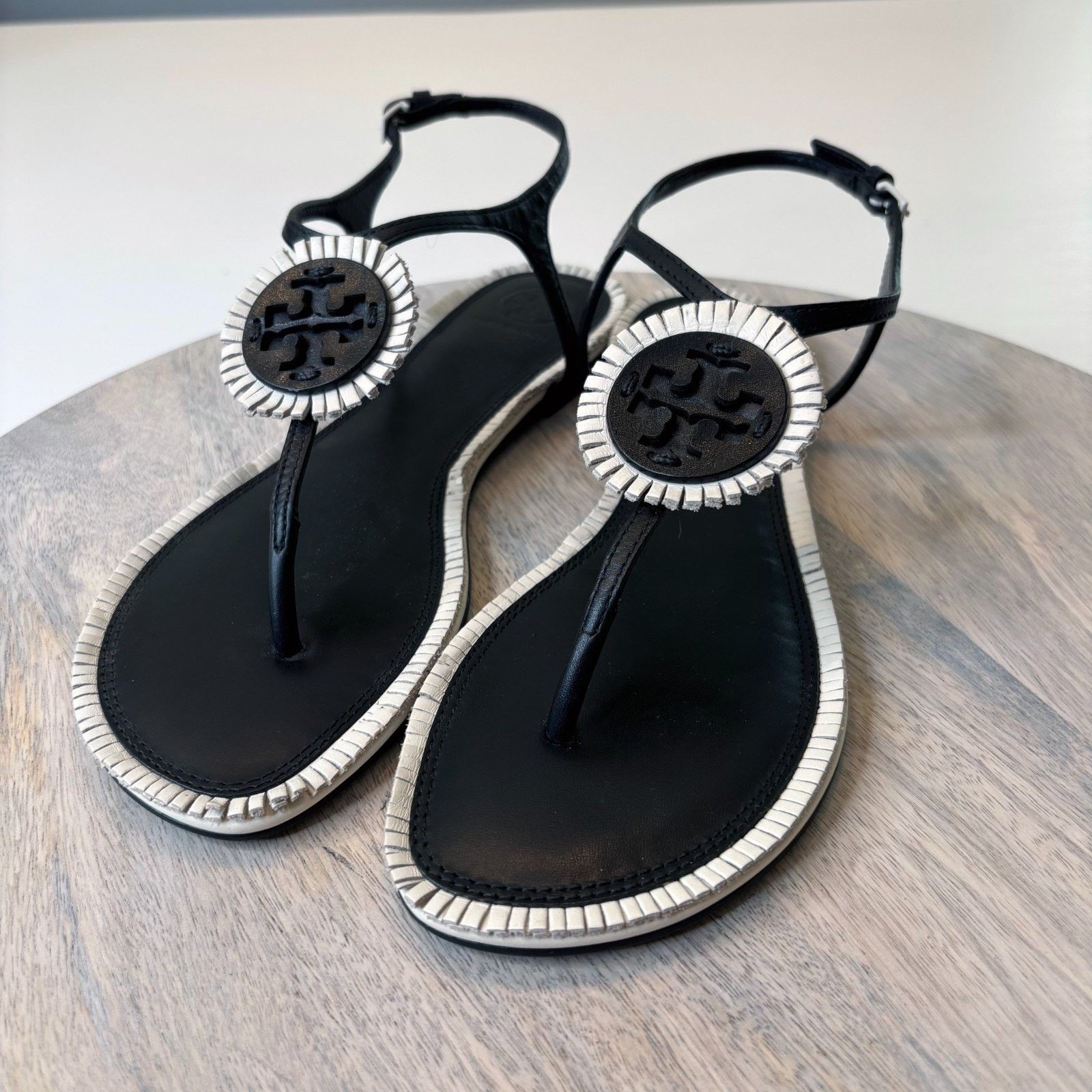 Tory Burch Tory Burch Miller Thong Black White Leather Sandals Size 7M Size US 7 / IT 37 - 2 Thumbnail