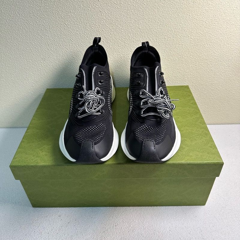 Gucci Gucci Run Low-Top Casual Sneakers for Men - Size US 10 / EU 43 - 2 Thumbnail