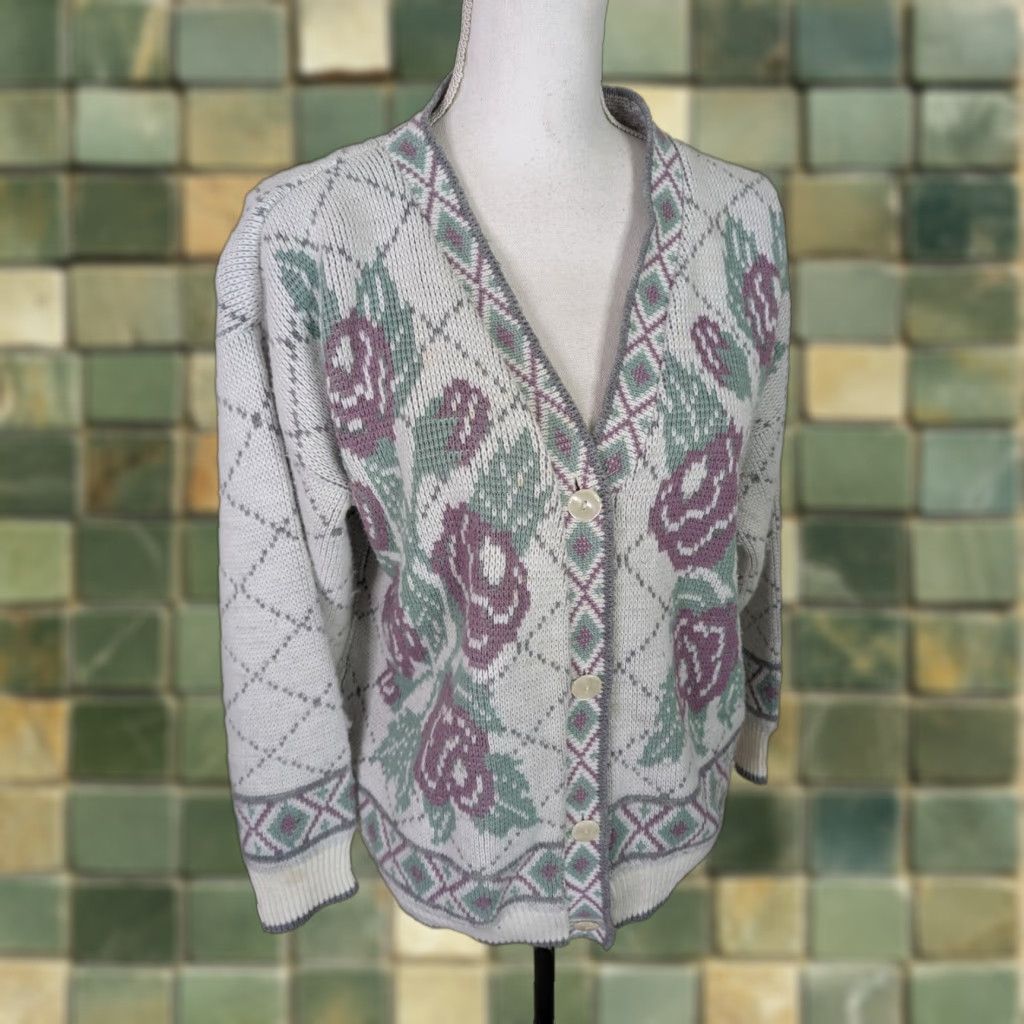 Vintage VINTAGE 90s Cottagecore Cardigan Sweater Floral Womens Medium S11 V Neck Cardigan Size M / US 6-8 / IT 42-44 - 1 Thumbnail