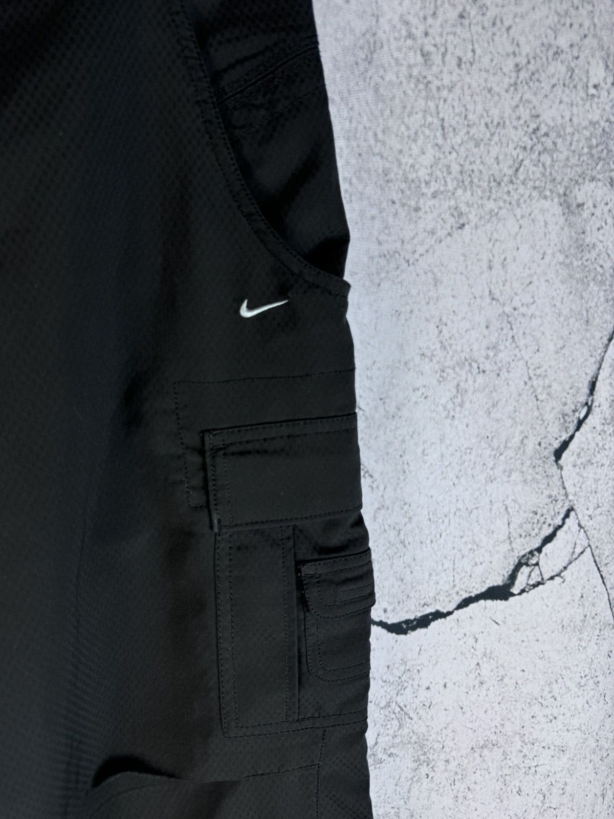 Nike Nike Pants Vintage Y2K Swoosh Nylon Drill Joggers Size US 32 / EU 48 - 2 Thumbnail