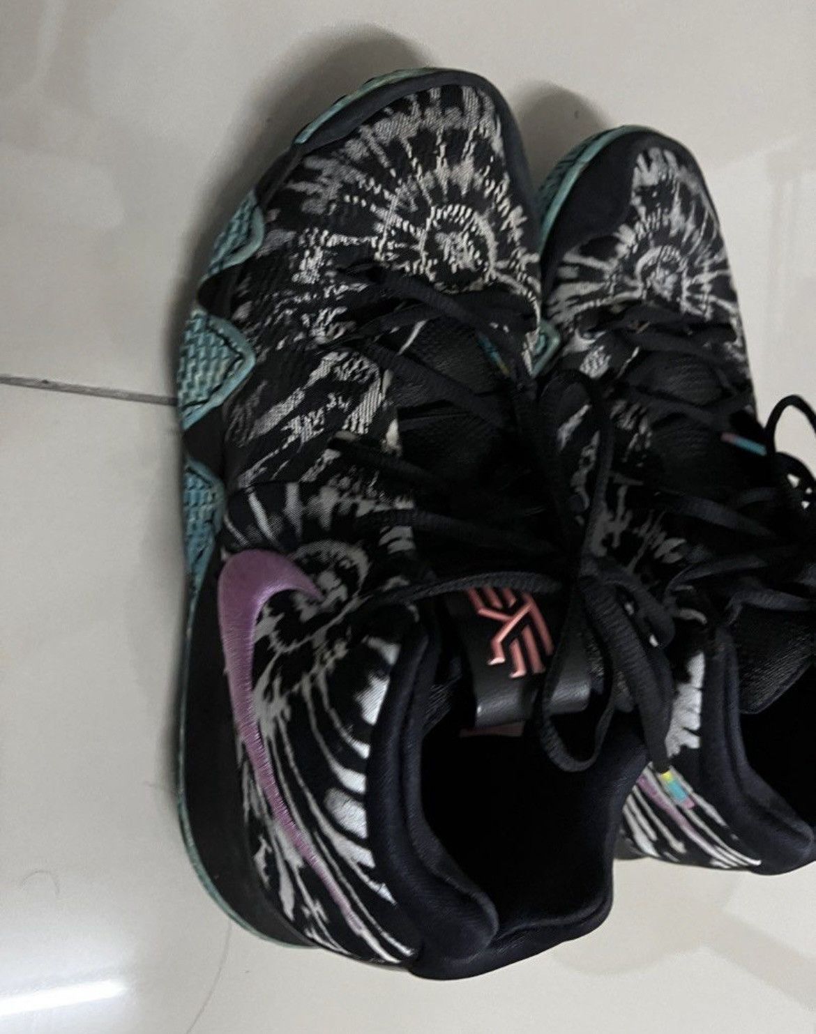 Nike Nike kyrie 4 all star white black pink Size US 10.5 / EU 43-44 - 1 Thumbnail