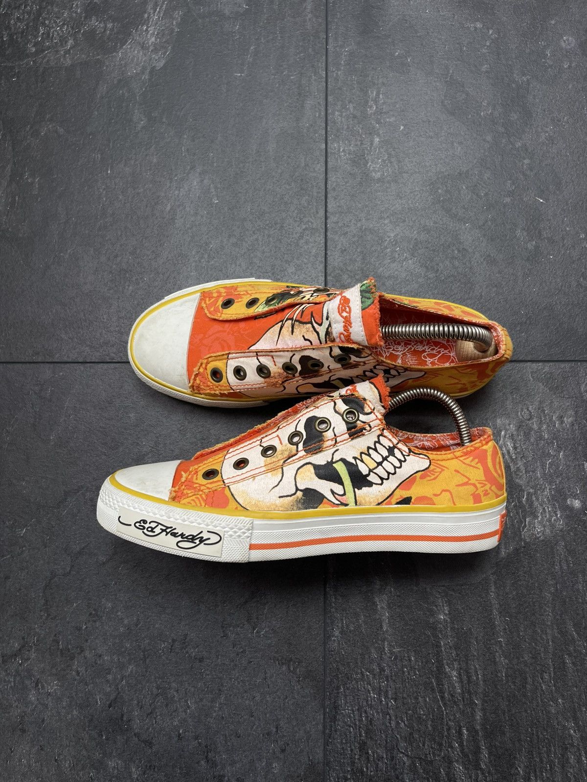 Ed Hardy × Streetwear × Vintage Vintage ed hardy rare low top sneakers Size US 5 / EU 37 - 8 Thumbnail