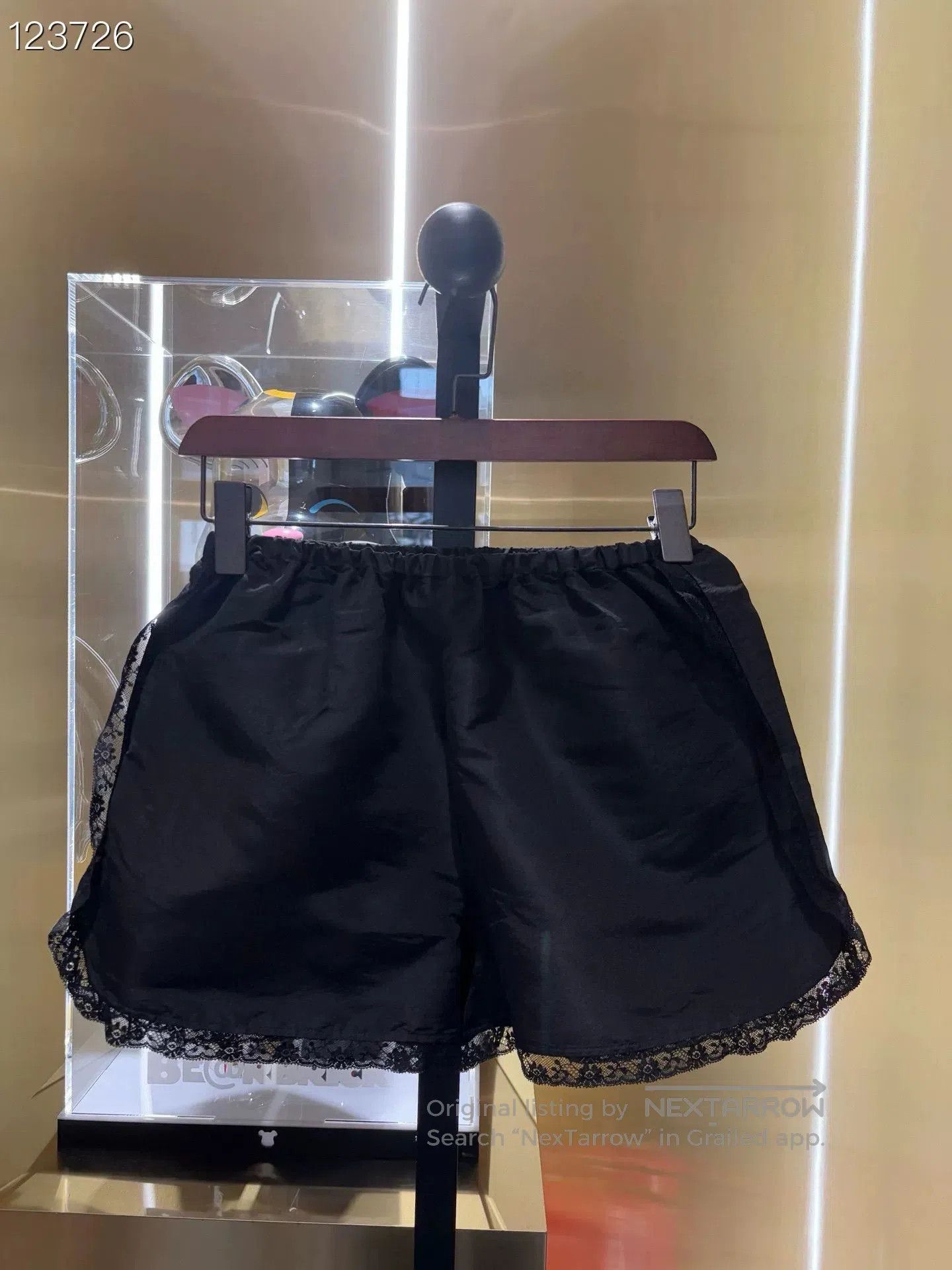 Chanel Chanel 2023 SS Black Lace Shorts. Size 35" - 2 Thumbnail