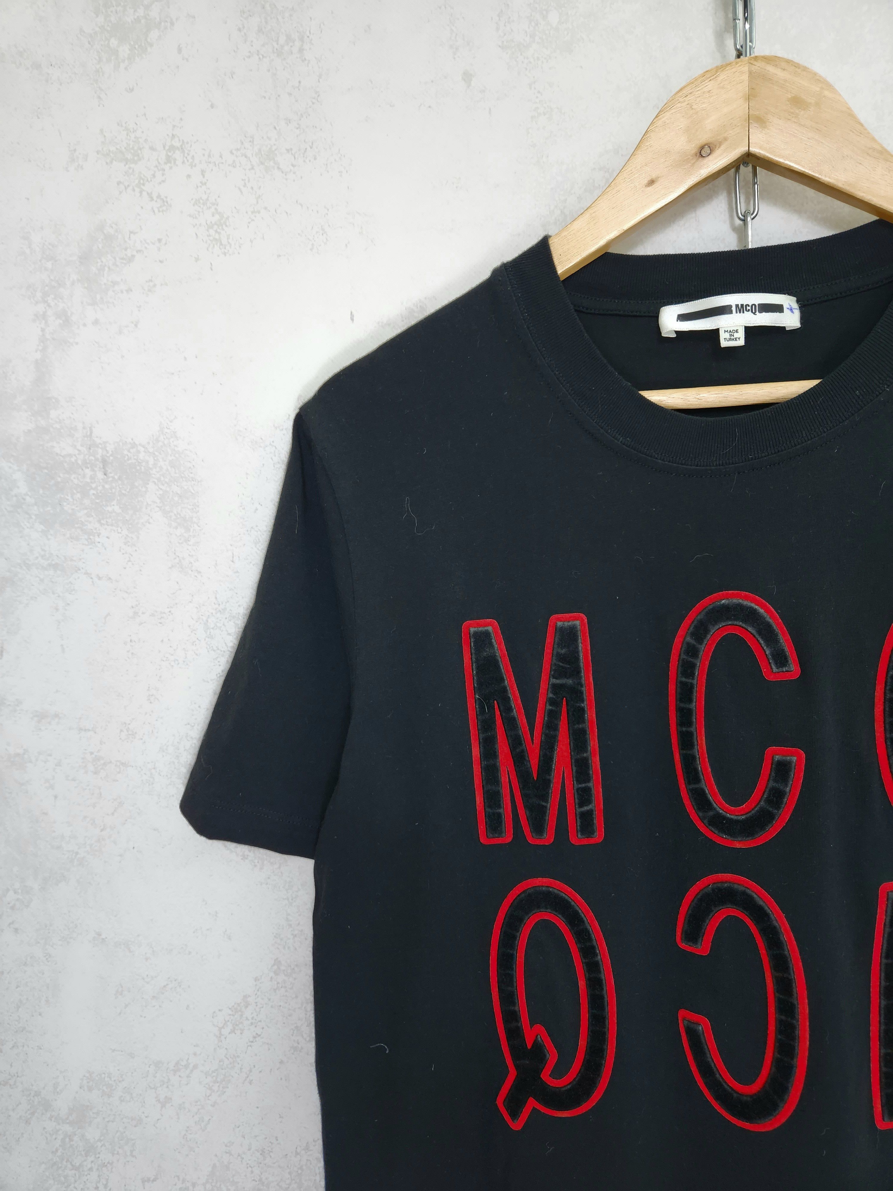 Alexander McQueen Alexander McQueen t shirt big logo Size US M / EU 48-50 / 2 - 5 Thumbnail