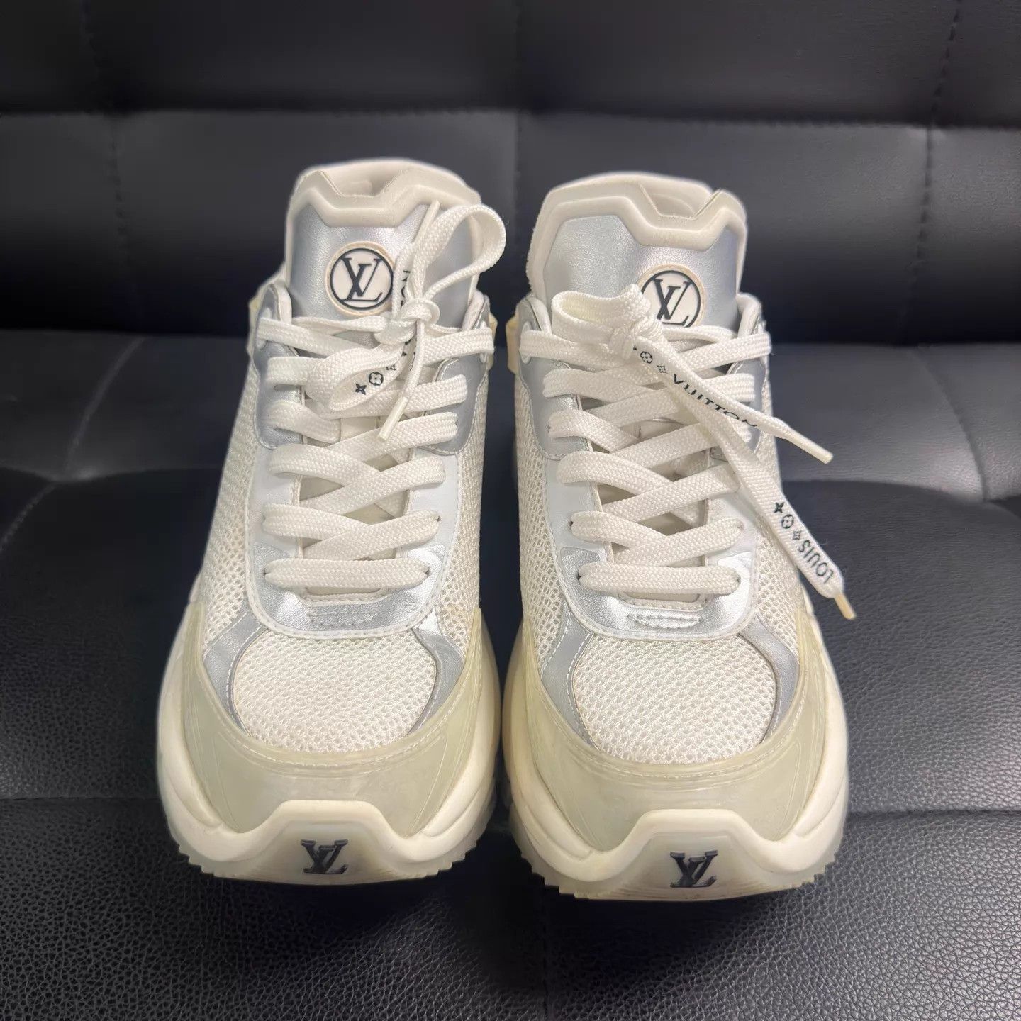 Louis Vuitton LV Run 55 Cream Monogram Low Top Dad Sneaker EU 37 Size US 6.5 / IT 36.5 - 2 Thumbnail