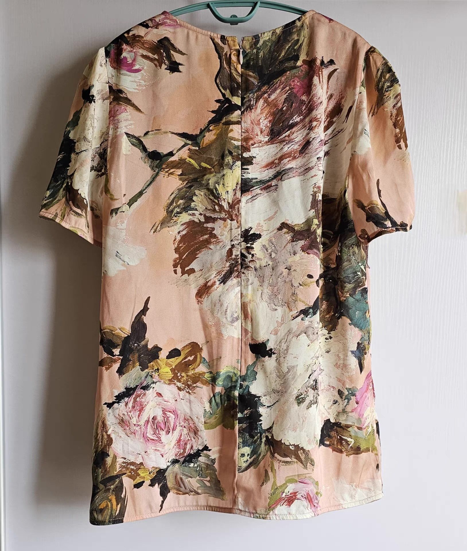 Dolce & Gabbana Dolce & Gabbana Pink Floral Lace Panel Short Sleeve T-shirt. Size US M / EU 48-50 / 2 - 4 Thumbnail