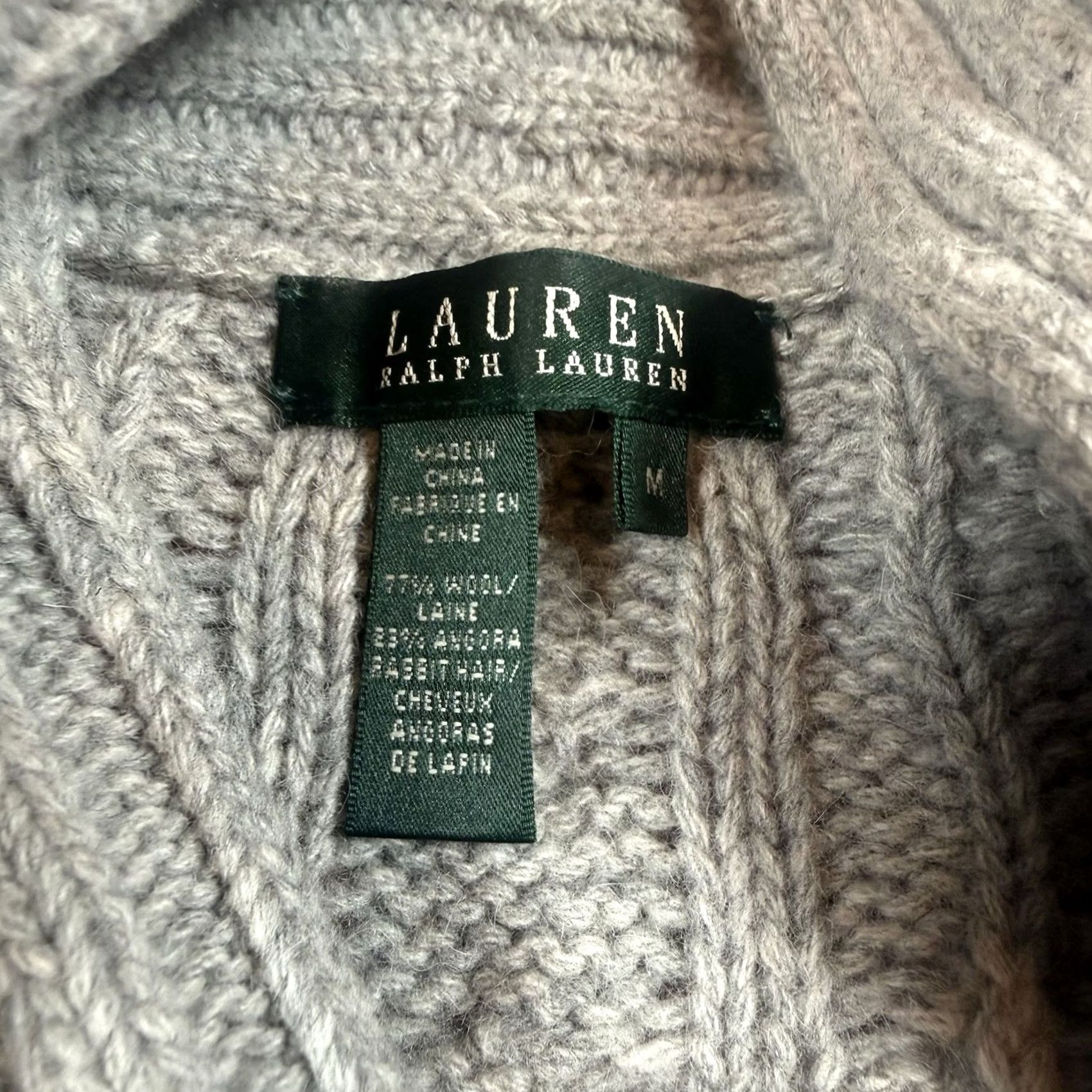 Vintage Lauren Ralph Lauren Cardigan Wool Cable-Knit Sweater Womens Medium gray Rabbit-knit, Cable Knit, Wool, Cardigan, Sweater M, Women Size M / US 6-8 / IT 42-44 - 4 Thumbnail