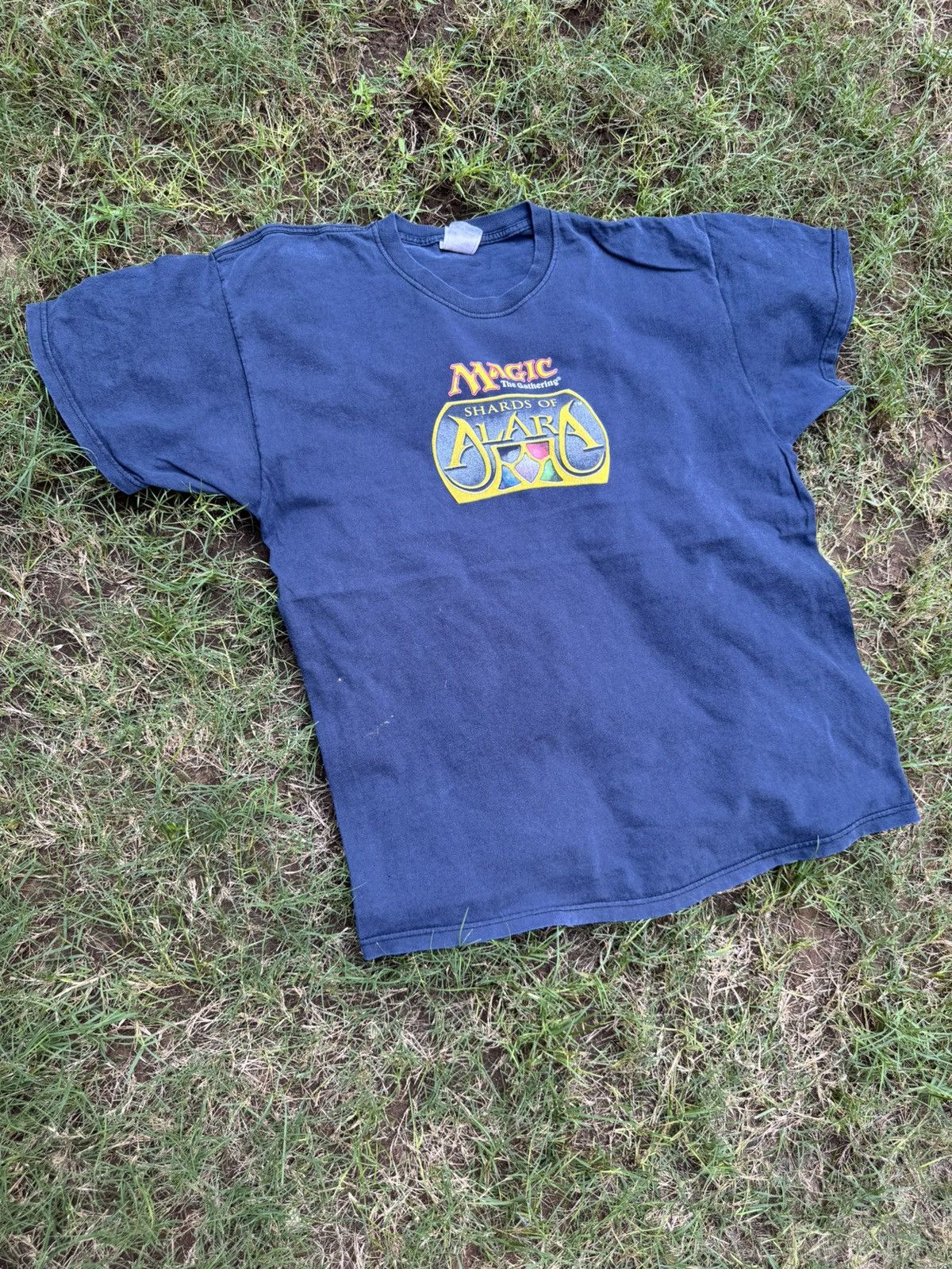 Vintage Vintage Magic The Gathering “Shards of Alara” Promo Tee Size US XL / EU 56 / 4 - 3 Thumbnail