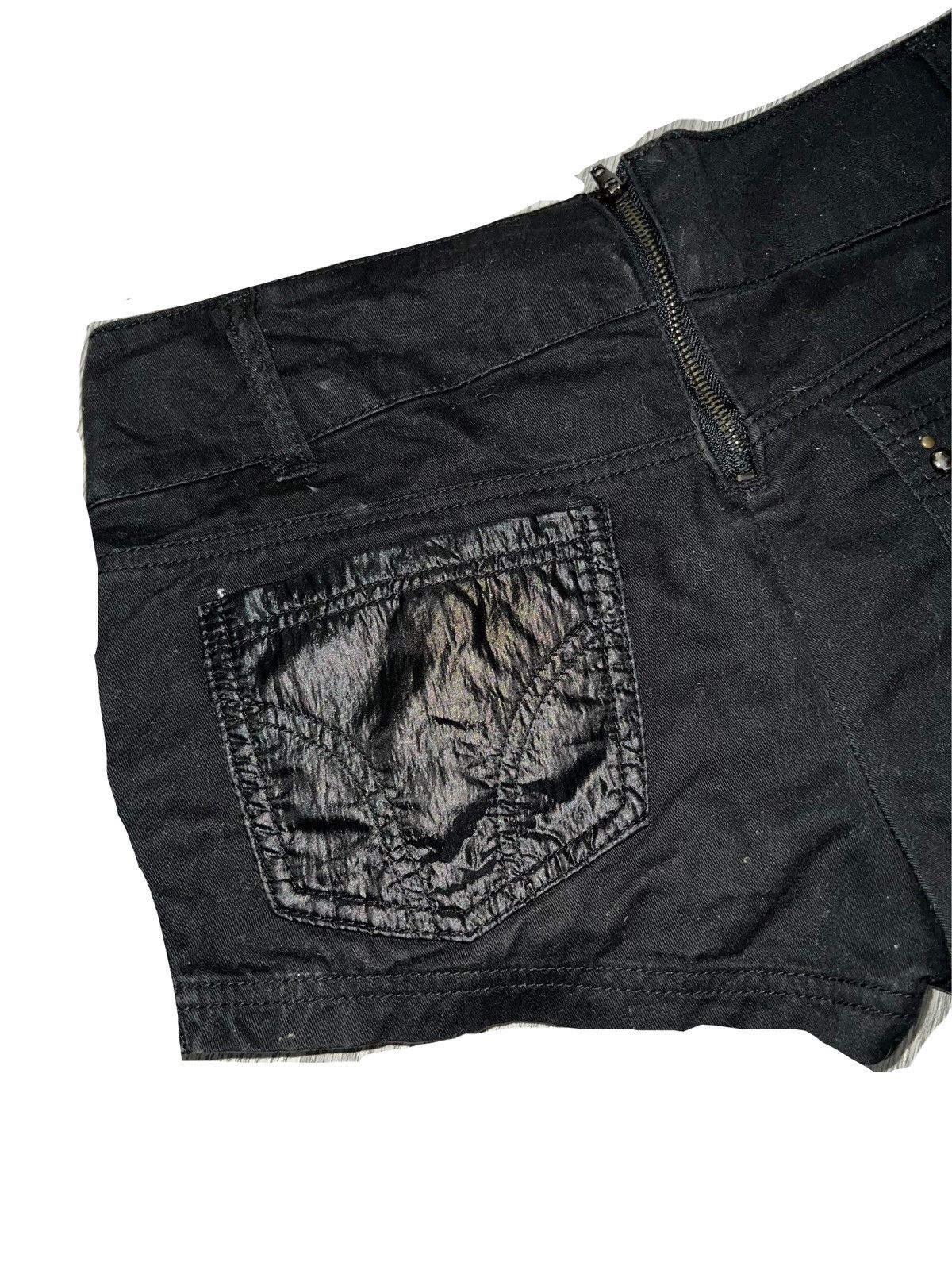 Japanese Brand Japanese grunge micro shorts 🖤🧛🏻‍♀️ Size 28" / US 6 / IT 42 - 4 Thumbnail