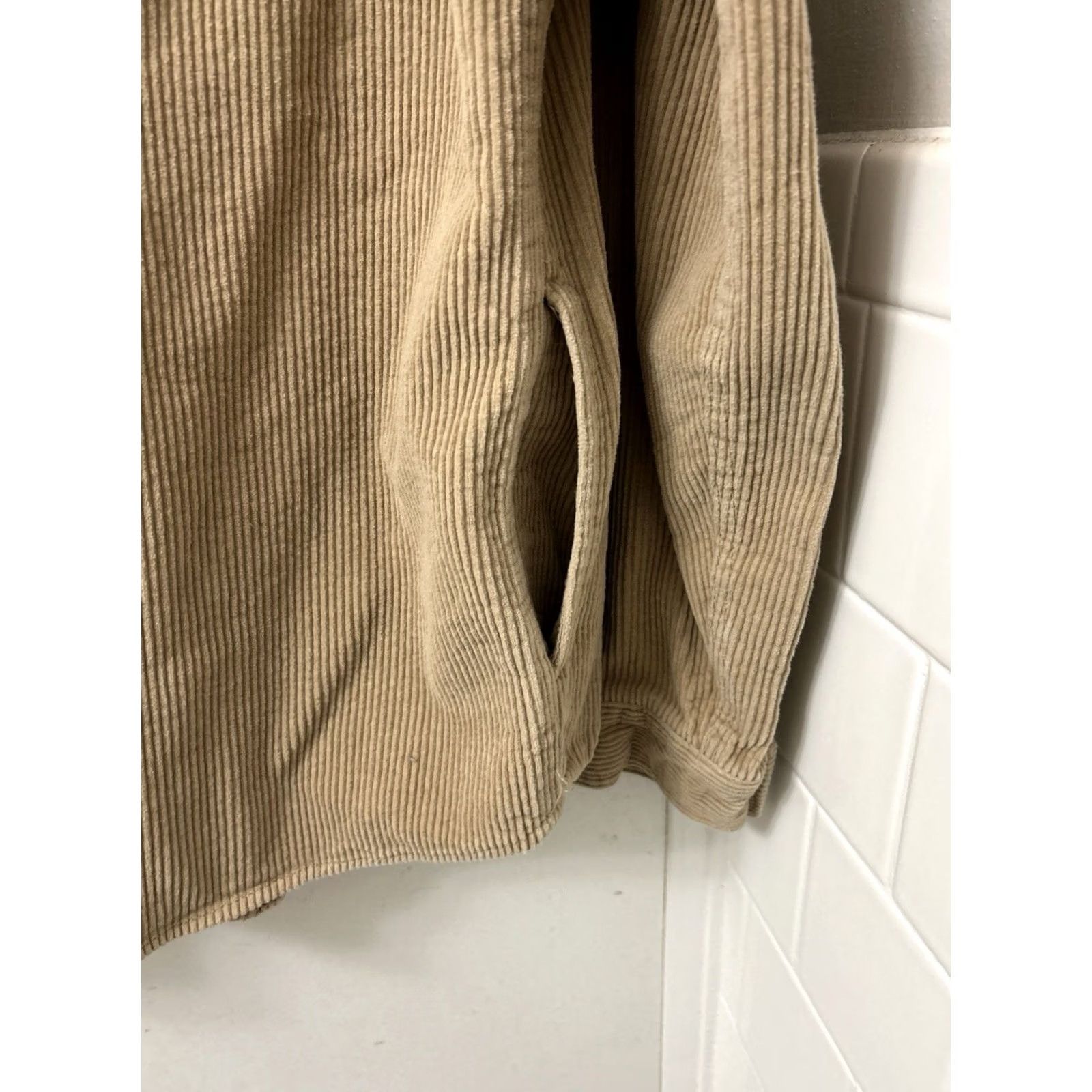 Buffalo David Bitton Buffalo David Bitton Corduroy Shirt Jacket Mens M Tan Shacket Pockets L/S Vintage: No Size US M / EU 48-50 / 2 - 7 Thumbnail